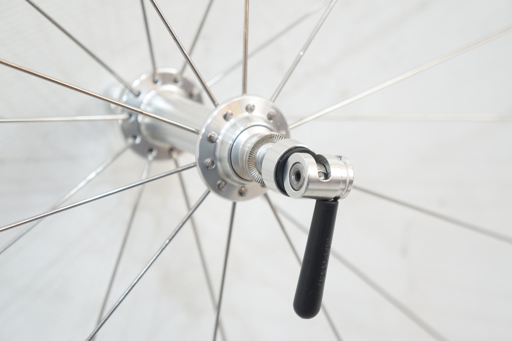 TRADIZIONE 「トラディツィオーネ」 ZERO シマノ11速 ホイールセット