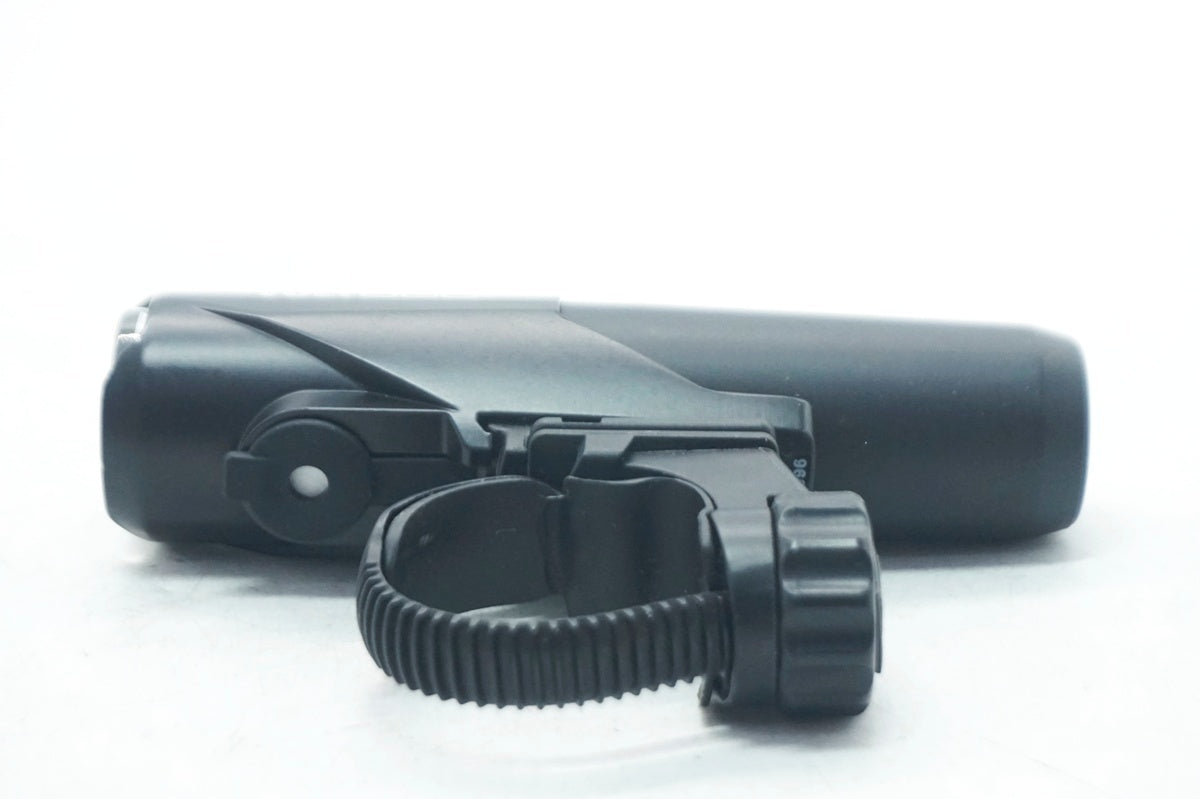 CATEYE 「キャットアイ」 VOLT800 フロントライト / 大阪門真店