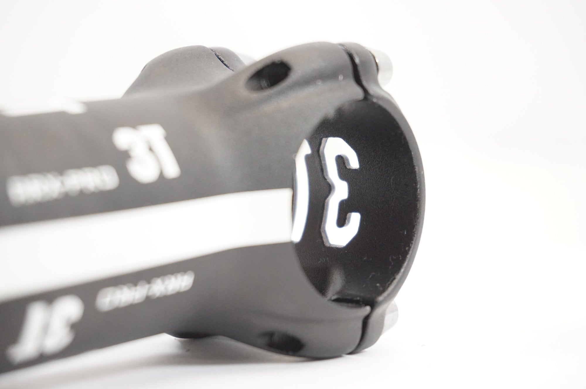 3T 「スリーティー」 ARX PRO φ31.8 90mm -6° ステム / 宇都宮店