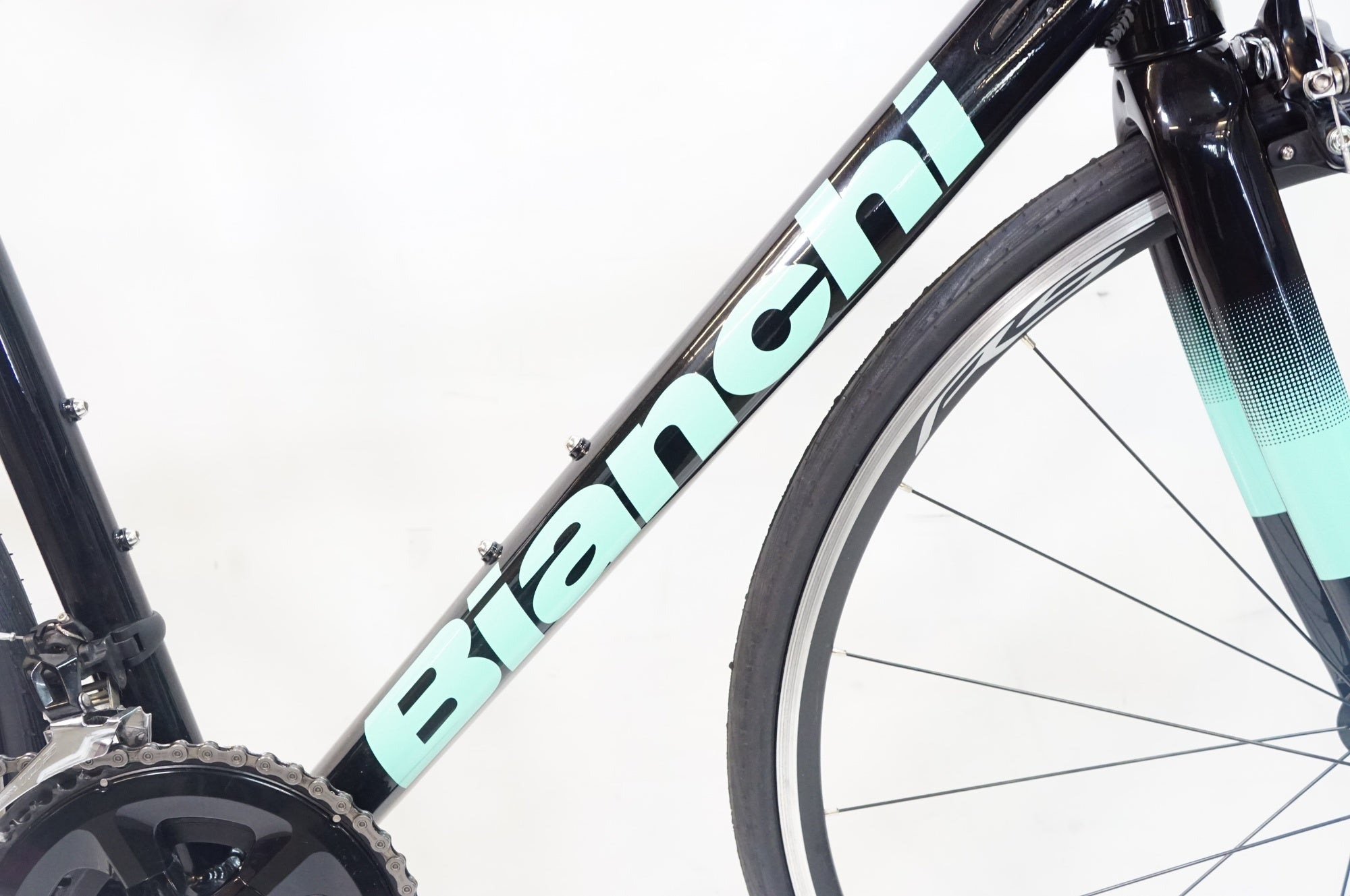 BIANCHI 「ビアンキ」 VIA NIRONE 7 105 2022年モデル ロードバイク