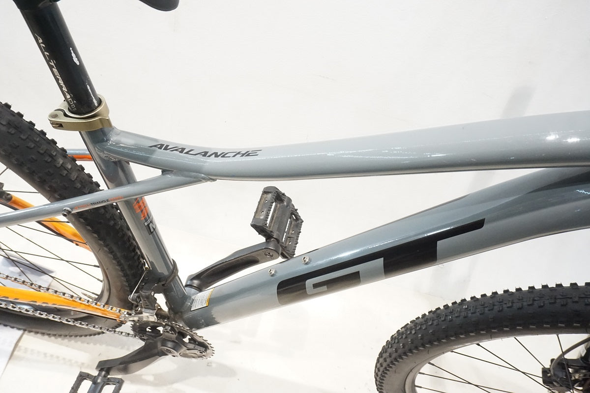 GT 「ジーティー」 AVALANCHE SPORT 2022年モデル マウンテンバイク 