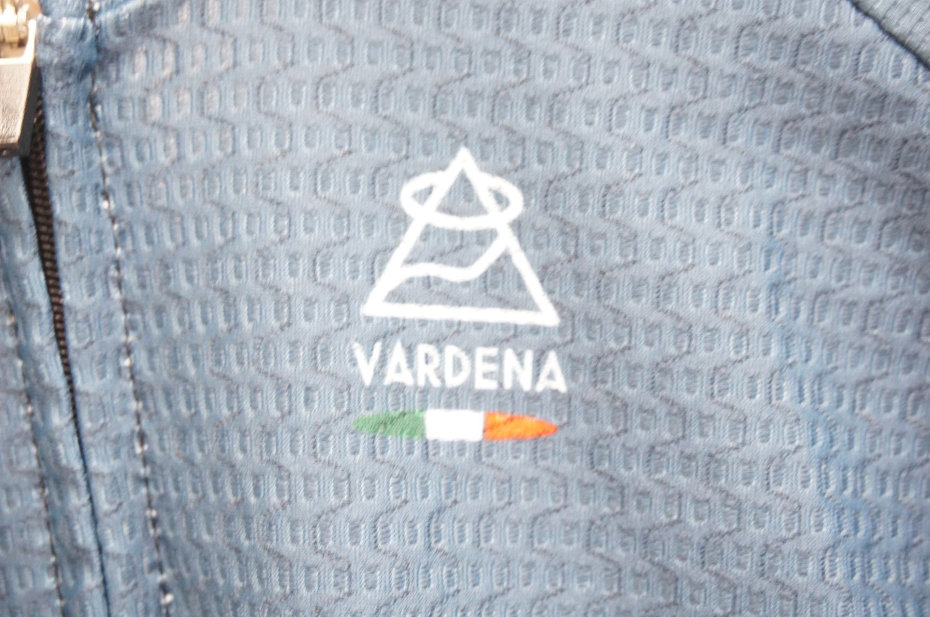 VARDENA 「バルデナ」 PRO CARBON C6 サイズS サイクルジャージ / 福岡