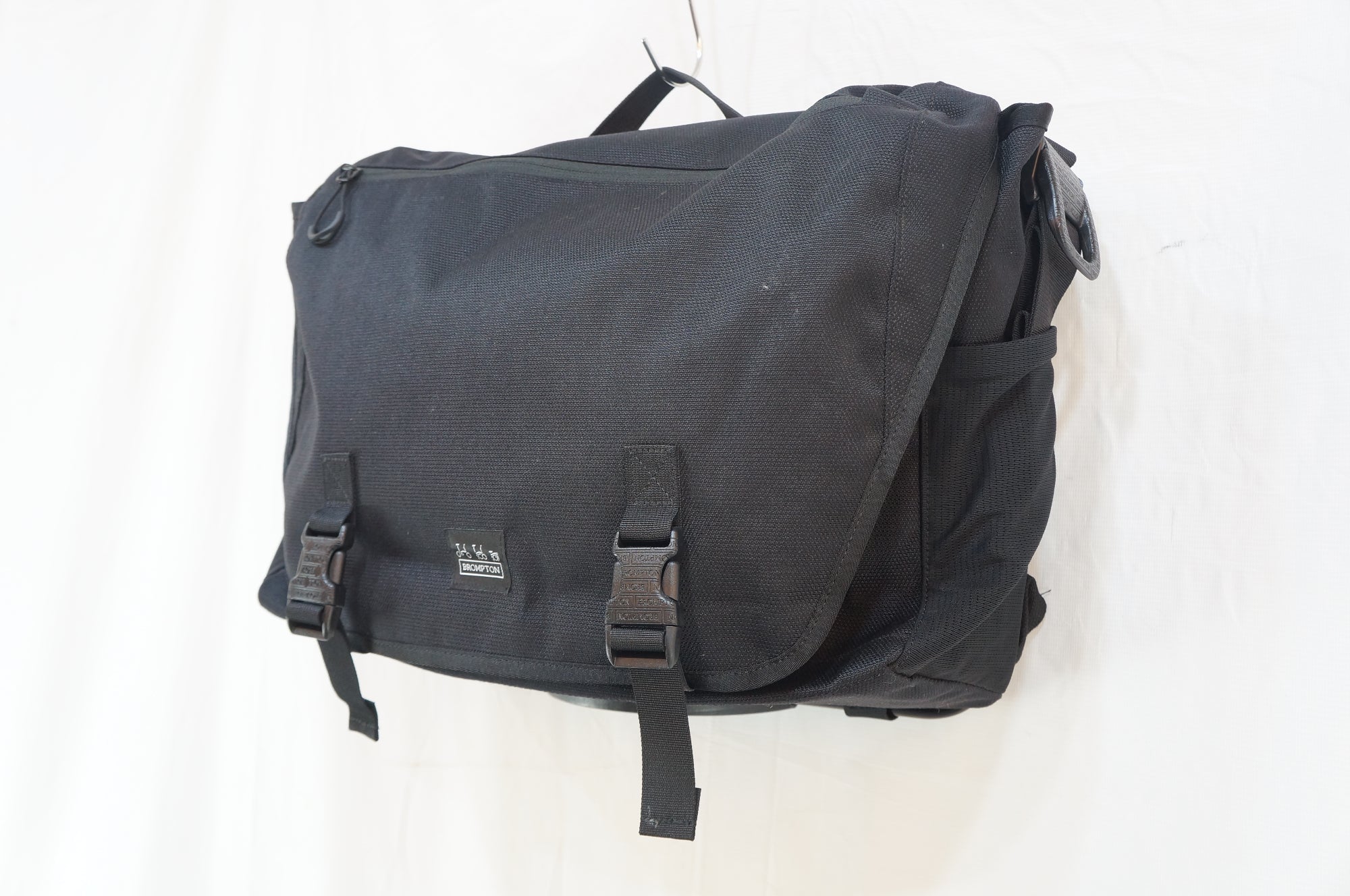 BROMPTON 「ブロンプトン」 MESSENGER BAG フロントバック / バイチャリ浦和ベース