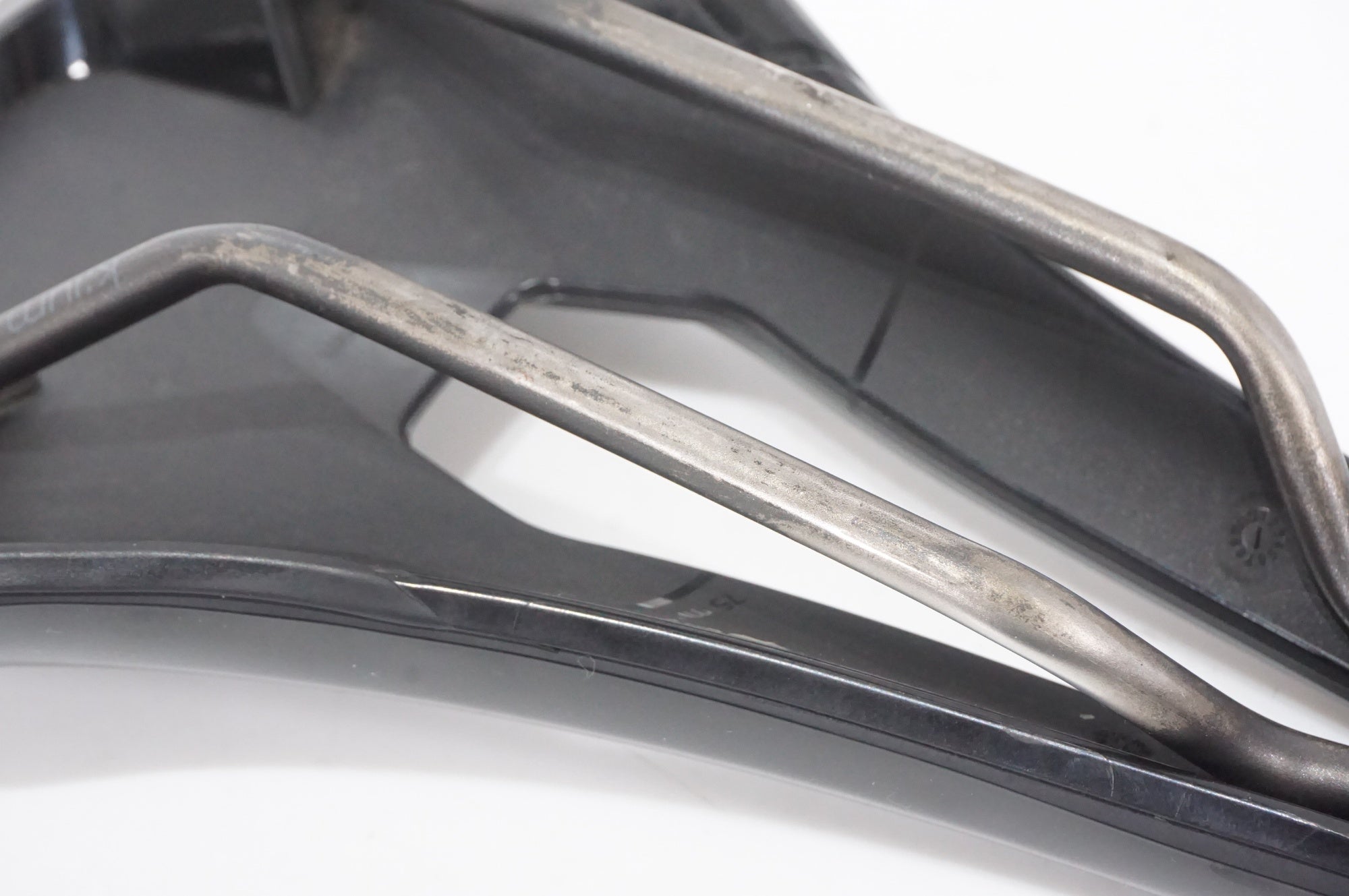 FIZIK 「フィジーク」 ARGO TEMPO R3 KIUM 150mm サドル / AKIBA店