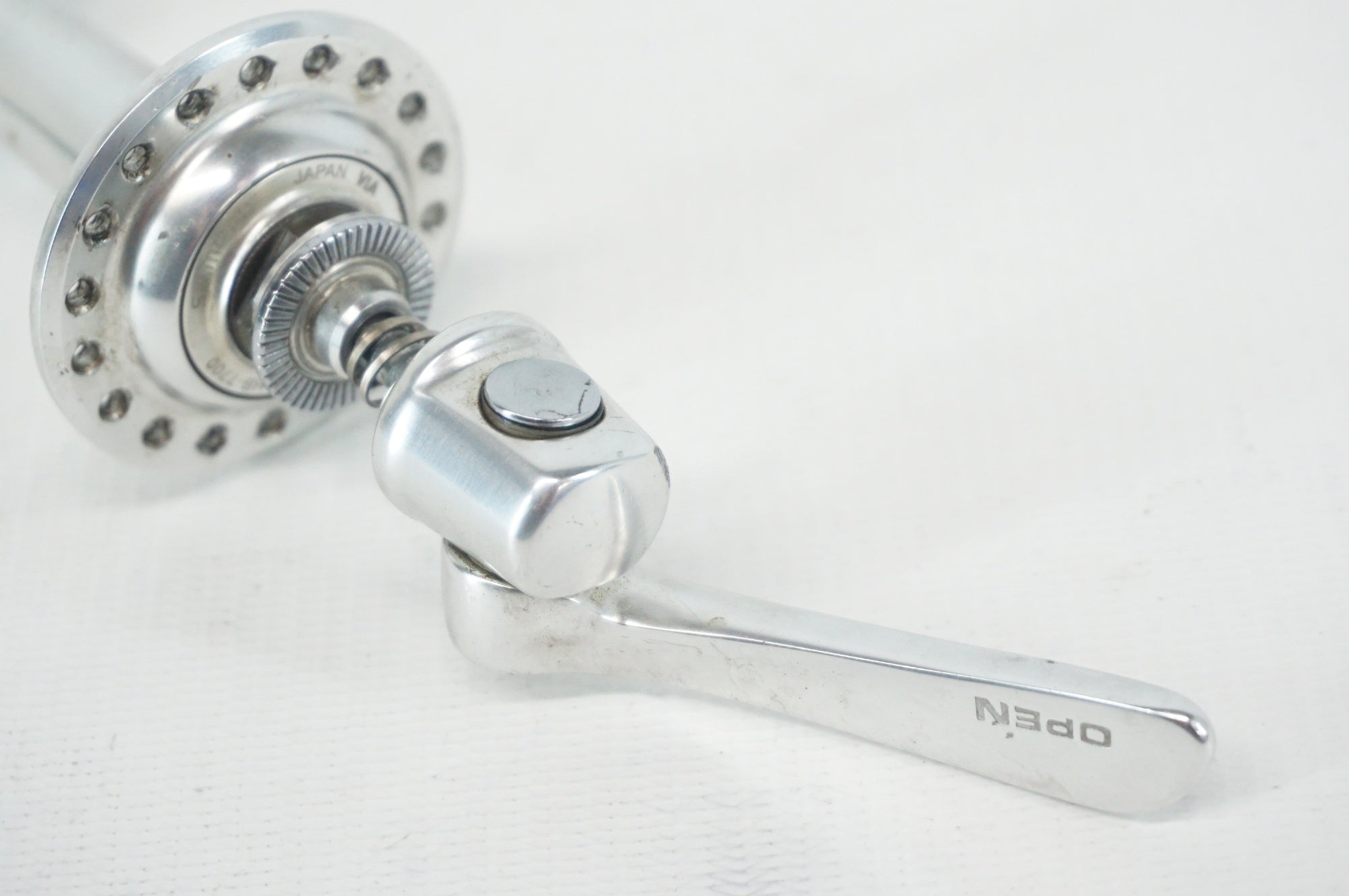 SHIMANO 「シマノ」 DURA-ACE HB-7700 FH-7700 ハブセット / 阪急塚口