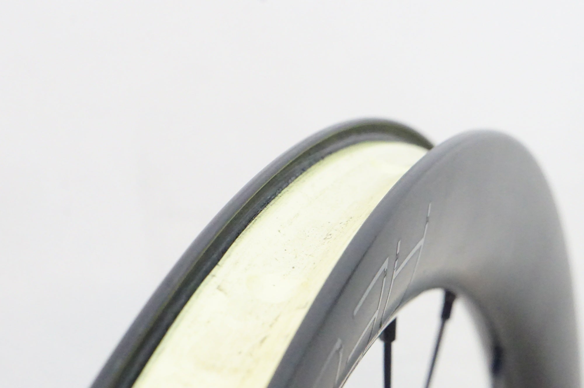 BONTRAGER 「ボントレガー」 AEOLUS PRO 37 DISC シマノ11速 ホイール