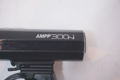 CATEYE 「キャットアイ」 AMPP300N フロントライト / バイチャリ世田谷店