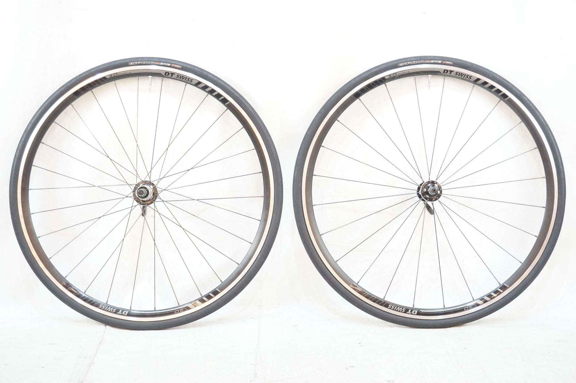 DT SWISS 「ディーティースイス」 3.0 SHIMANO 8-10s ホイールセット / 浦和ベース