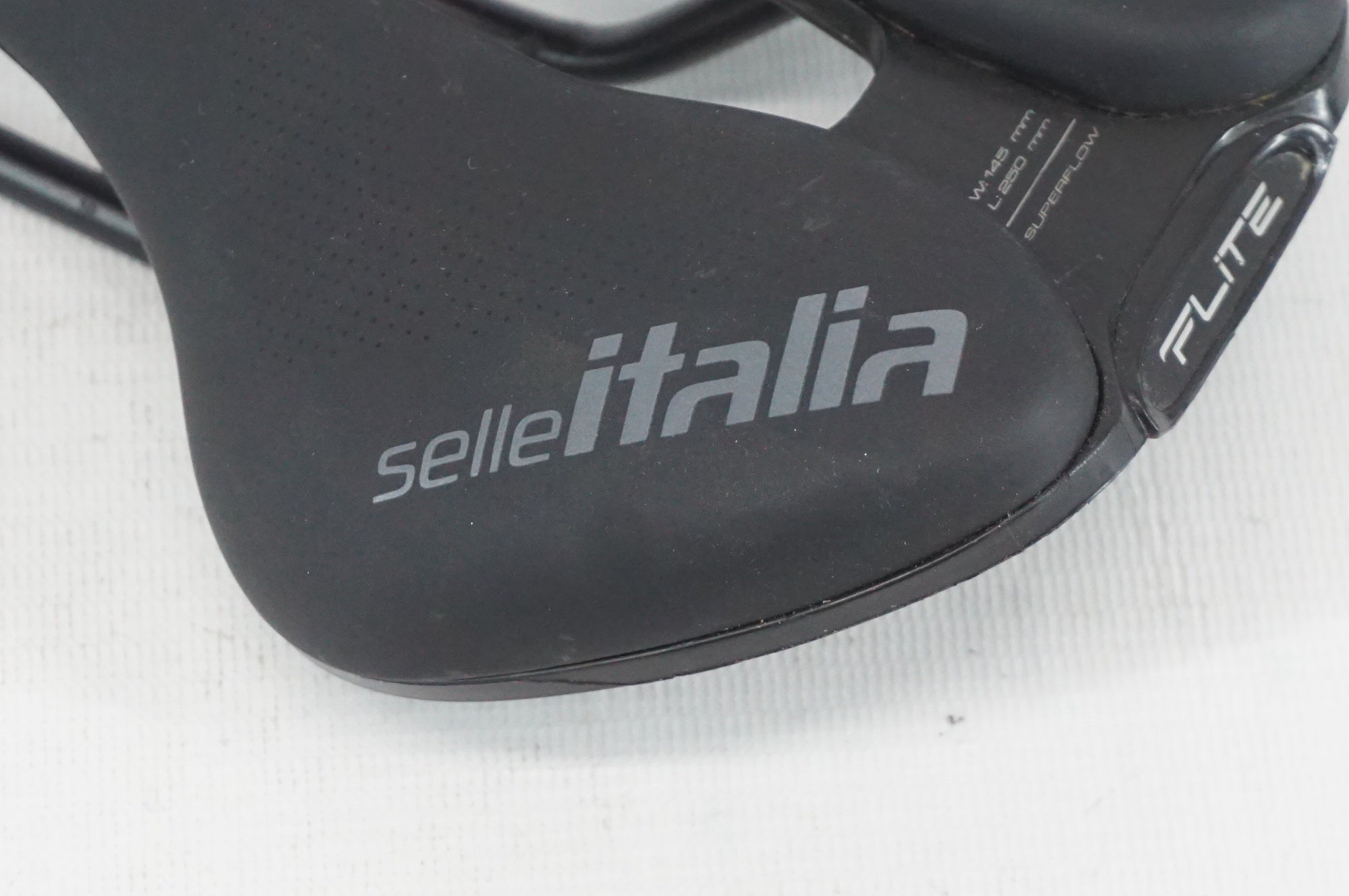 SELLE ITALIA 「セライタリア」 FLITE BOOST サドル / 阪急塚口店