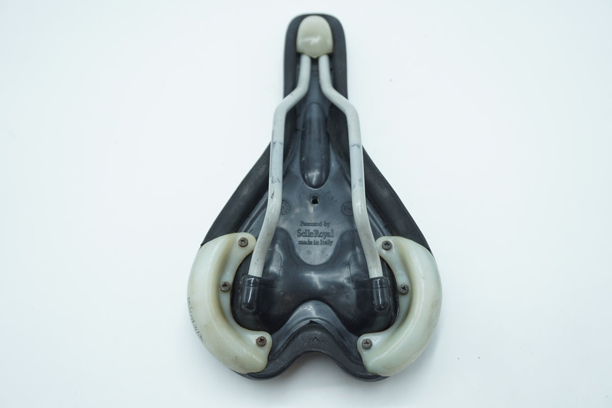 SELLE ROYAL「セラロイヤル」 WING GEL サドル/ 京都西院店