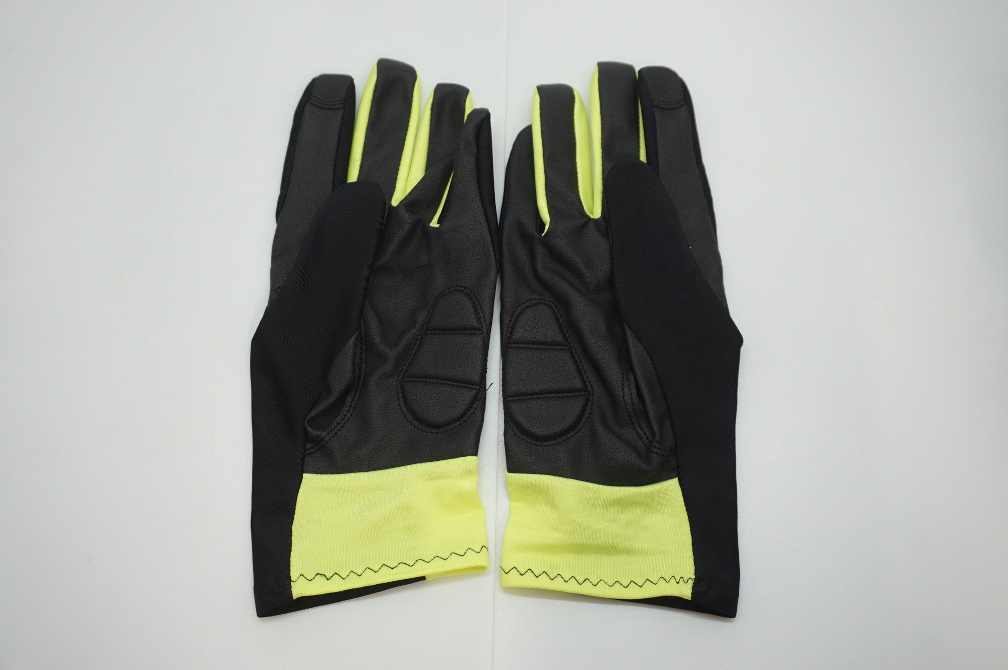 KAPELMUUR 「カペルミュール」 サイズM グローブ / 福岡アイランドシティ店