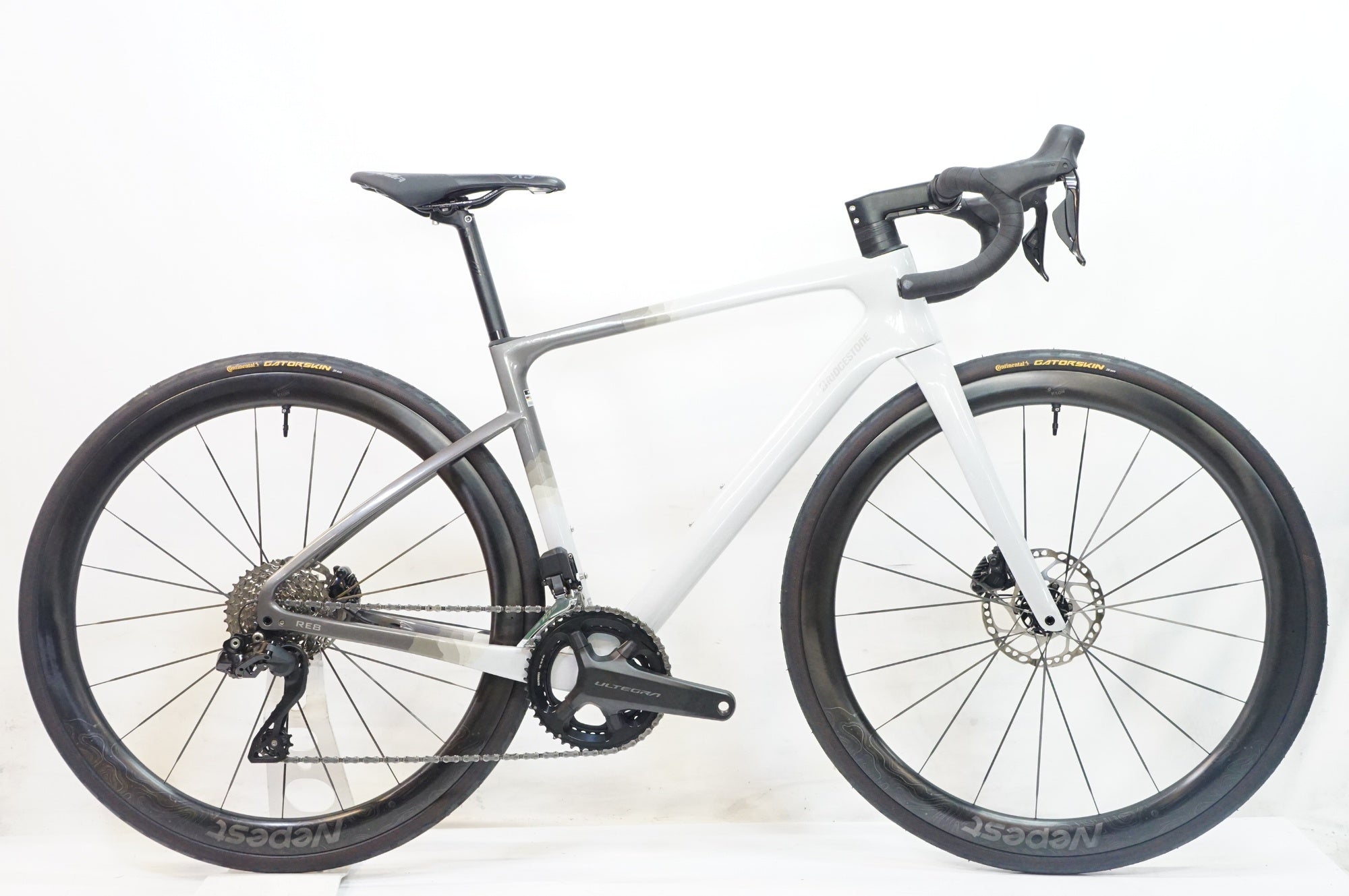 BRIDGESTONE ANCHOR 「ブリヂストン アンカー」 RE8 105 Di2 2025年モデル ロードバイク / 熊谷本店