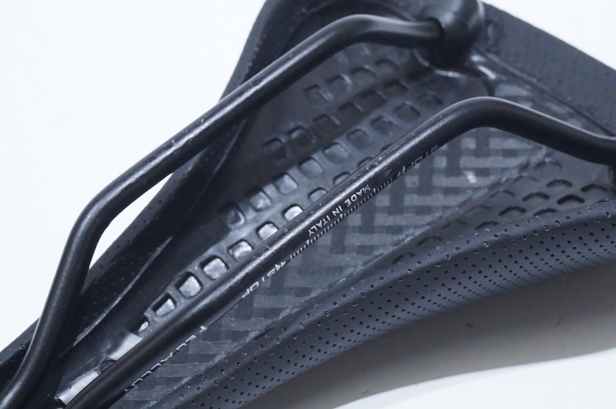 SELLE ITALIA 「セライタリア」 FLITE サドル / 浜松店 ｜ バイチャリ