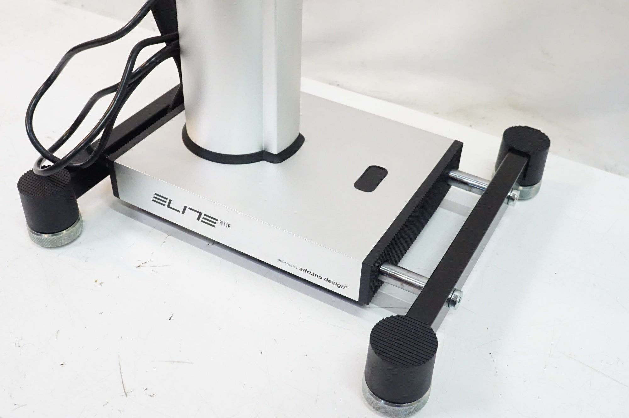 ELITE 「エリート」 RIZER ステアリング機能付き勾配シミュレーター