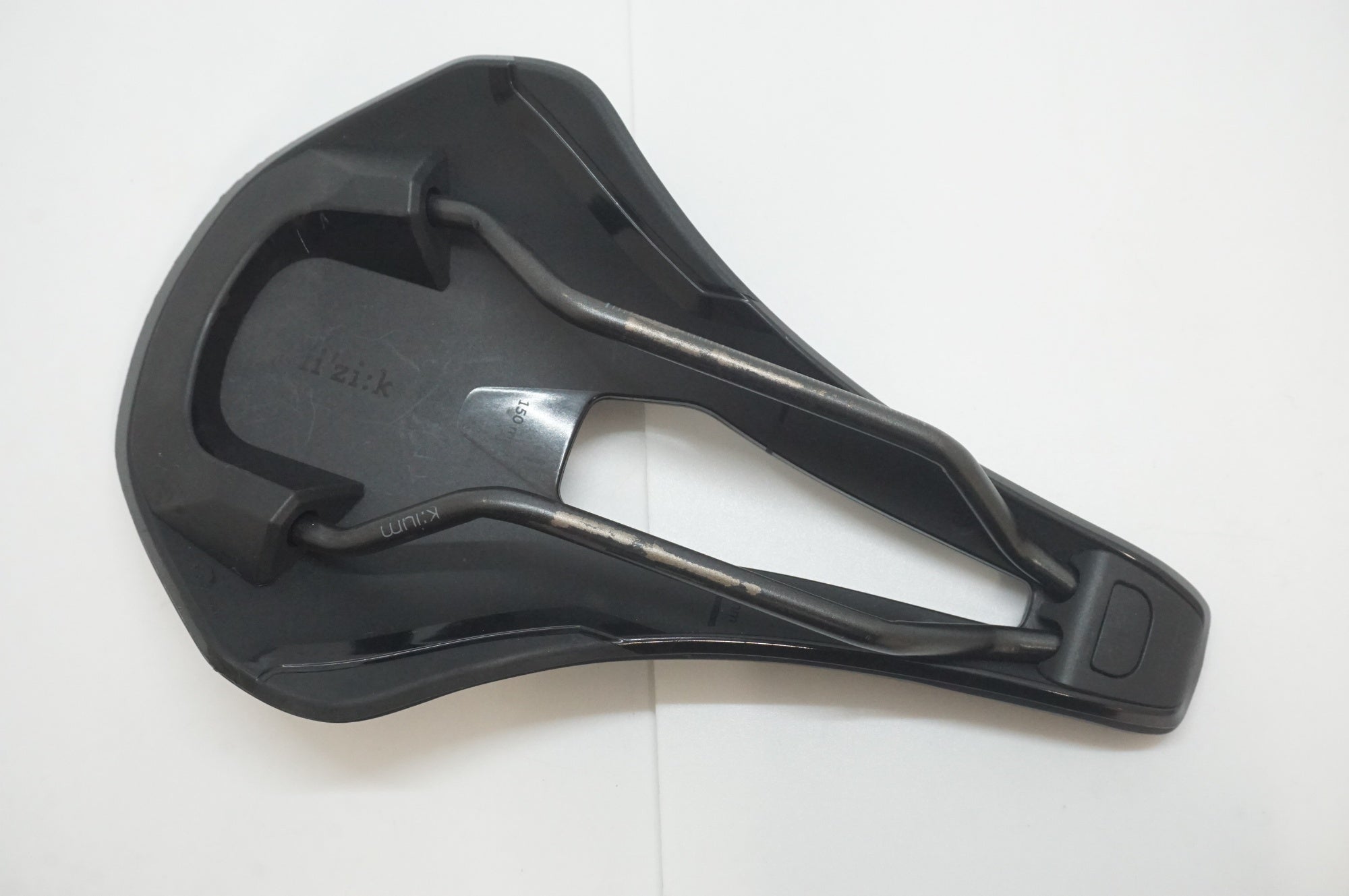 FIZIK 「フィジーク」 TEMPO ARGO R3 サドル / 福岡店