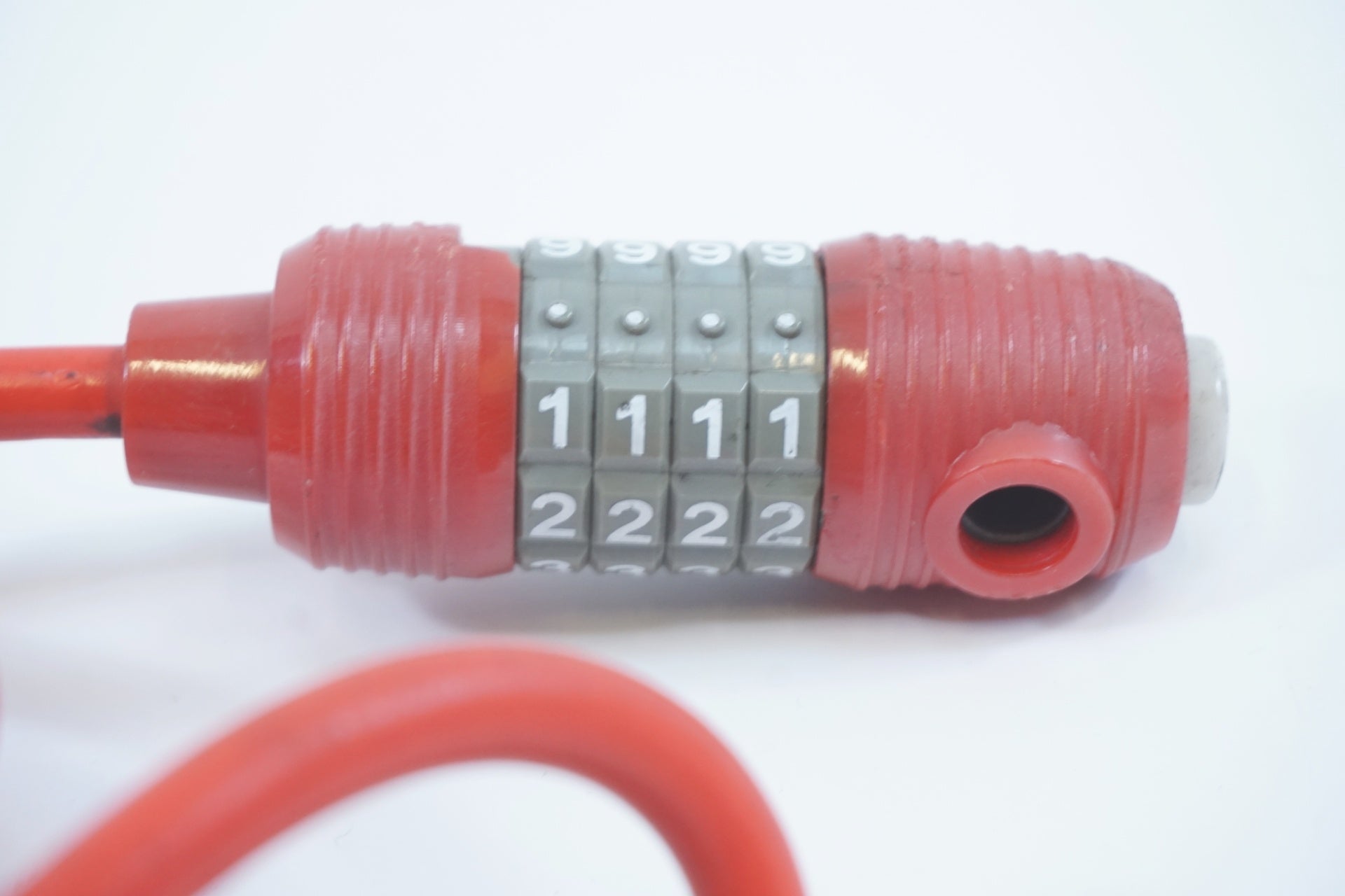 ADEPT 「アデプト」 ワイヤーロック / 有明ガーデン店