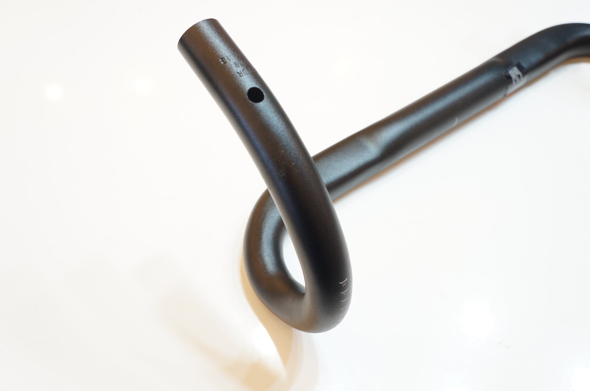 SPECIALIZED 「スペシャライズド」 SHALLOW DROP φ31.8 380mm ハンドル / バイチャリ浦和ベース