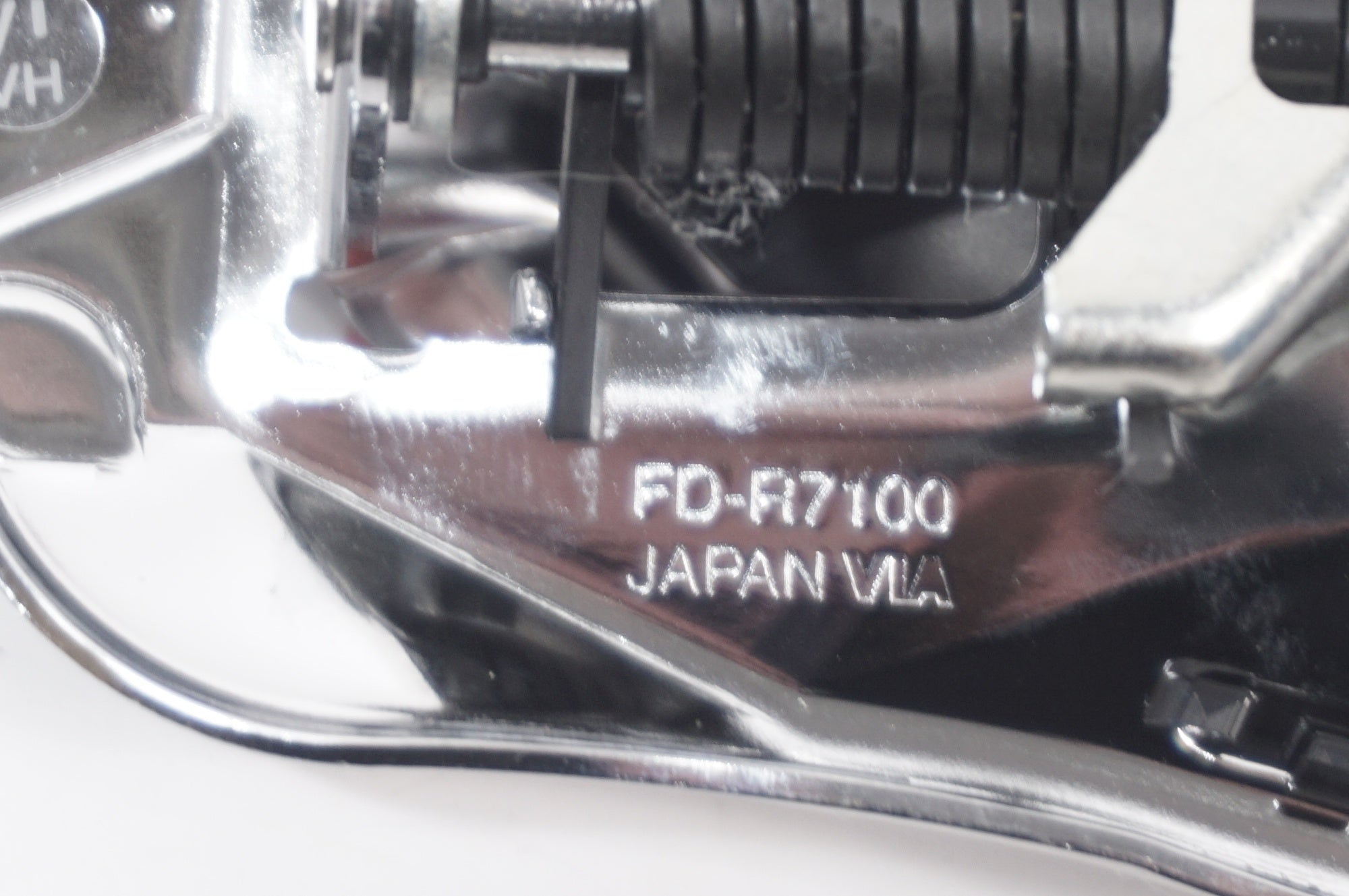 SHIMANO 「シマノ」 105 FD-R7100 フロントディレイラー / 世田谷店
