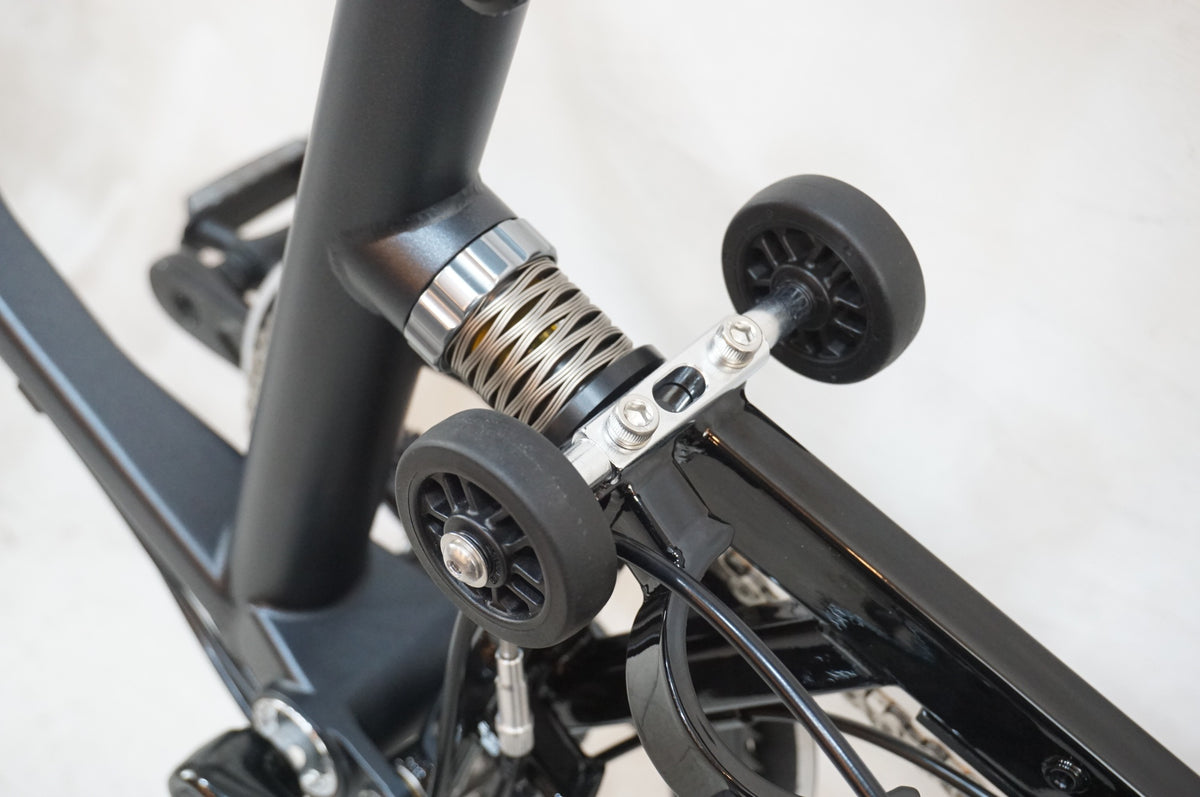 TYRELL 「タイレル」 IVE SPORTS 2022年モデル 18インチ 折り畳み自転車 / 浦和ベース