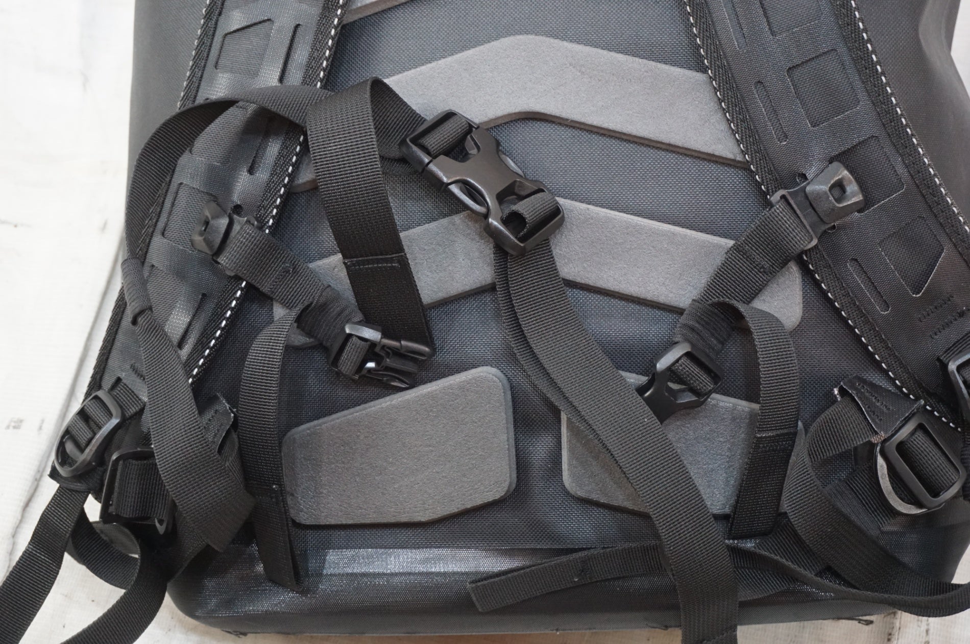 ORTLIEB 「オルトリーブ」 COMMUTER DAYPACK 27 / 浦和ベース