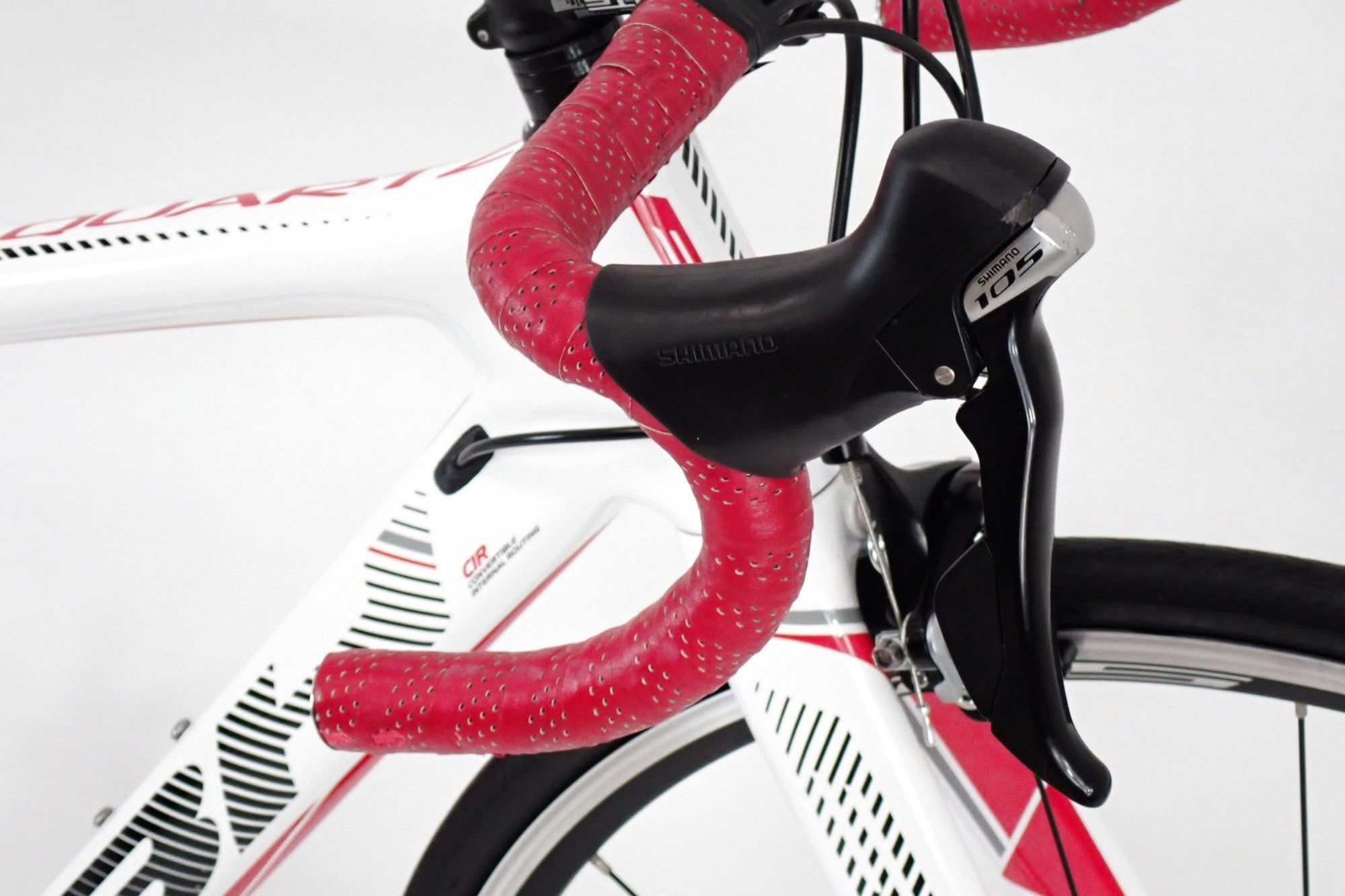 BH 「ビーエイチ」 QUARTZ 2016年モデル ロードバイク / 伊勢崎店