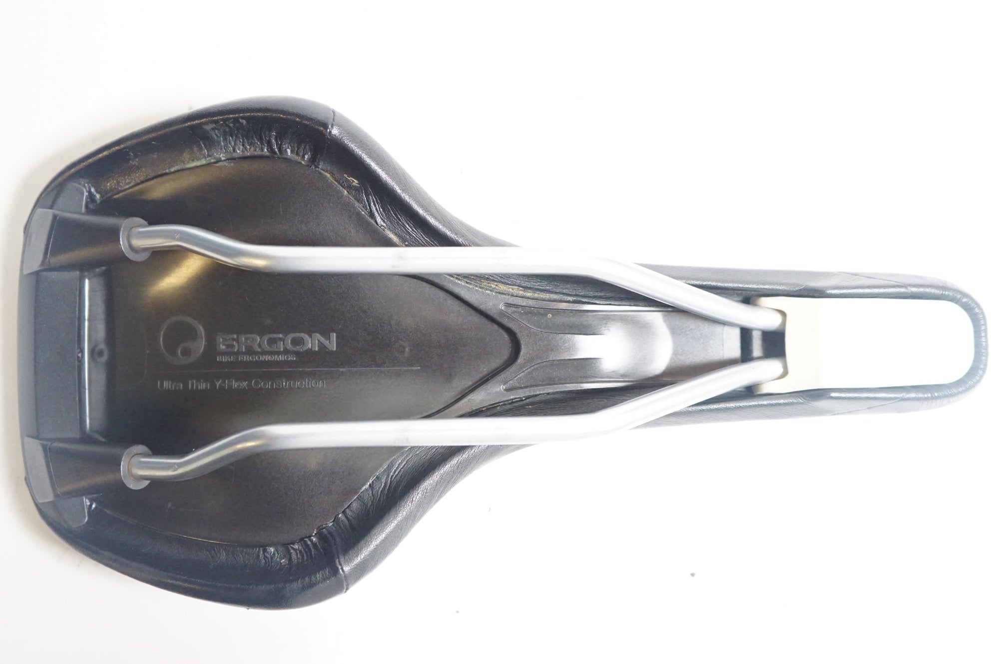 ERGON 「エルゴン」 SMC3 COMP サドル / 熊谷本店