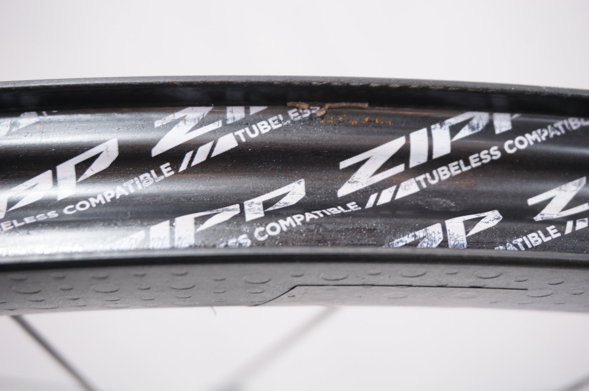 ZIPP 「ジップ」 303S TUBELESS DISC SHIMANO11s ホイールセット