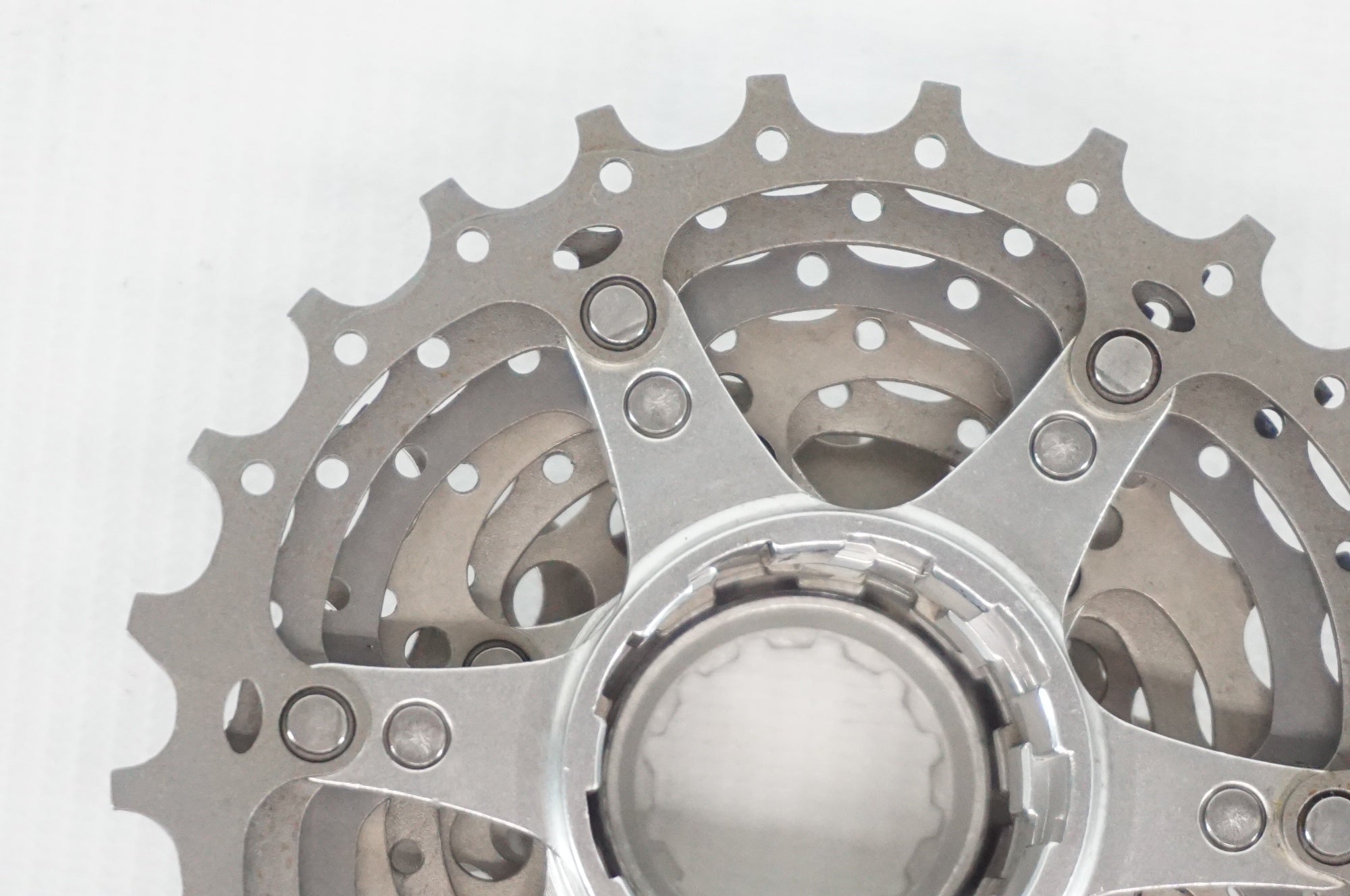 SHIMANO 「シマノ」 DURA-ACE CS-7700 9S 12-25T スプロケット / 阪急