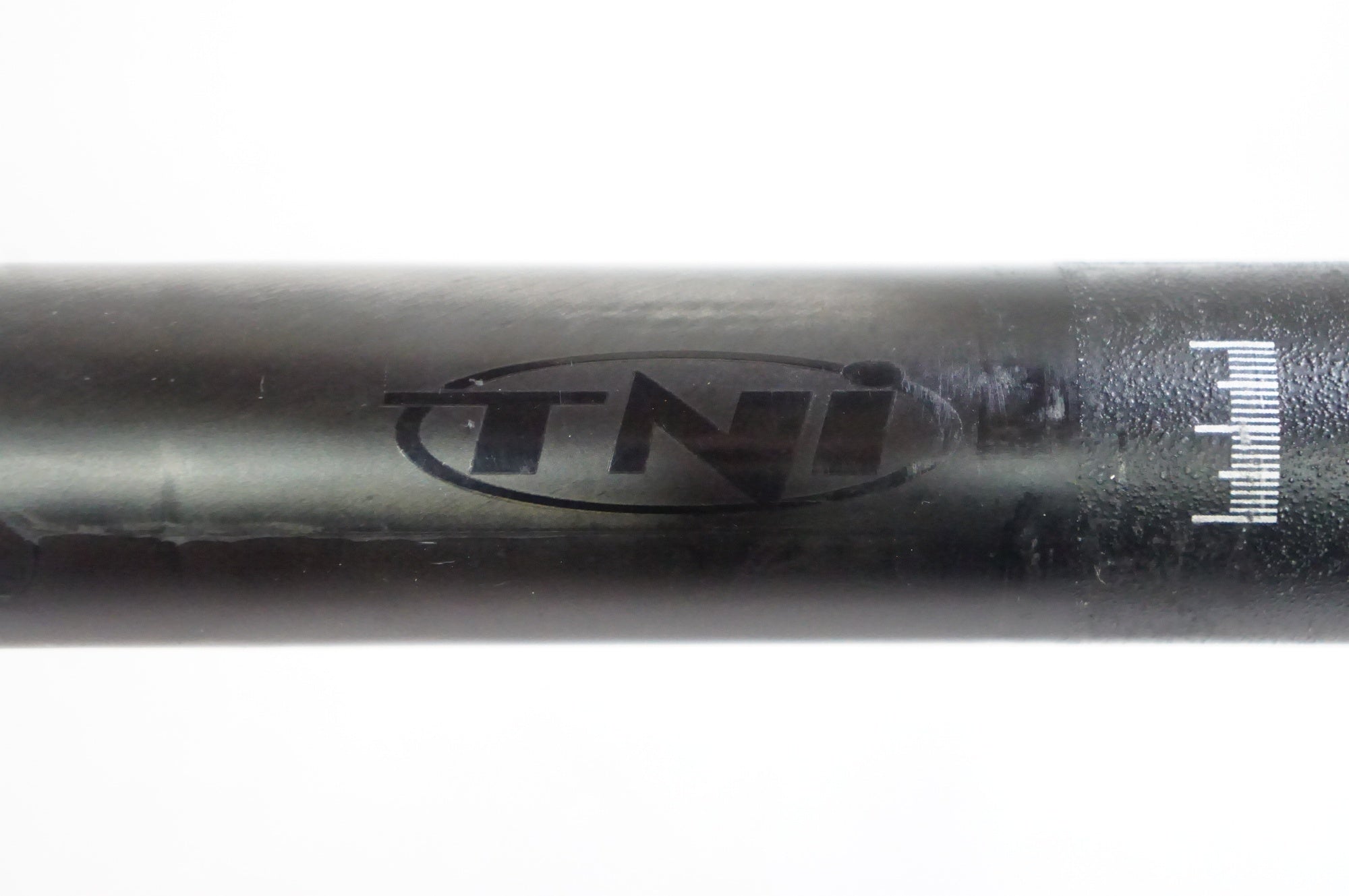 TNI 「ティーエヌアイ」 PELOTON φ31.8 420mm ハンドル / 熊谷本店