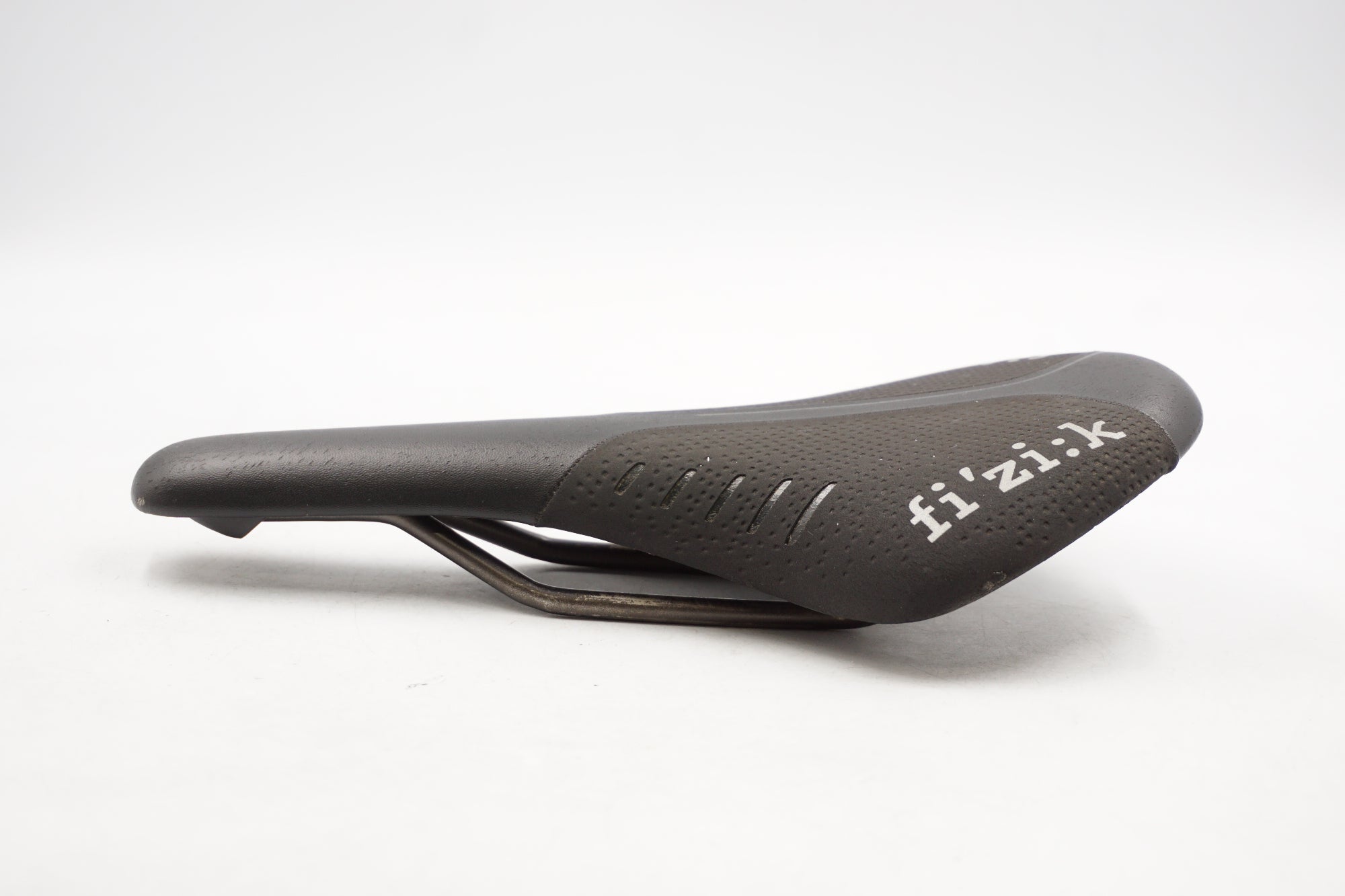 FIZIK 「フィジーク」 ANTARES R3 サドル / 奈良店 ｜ バイチャリ公式