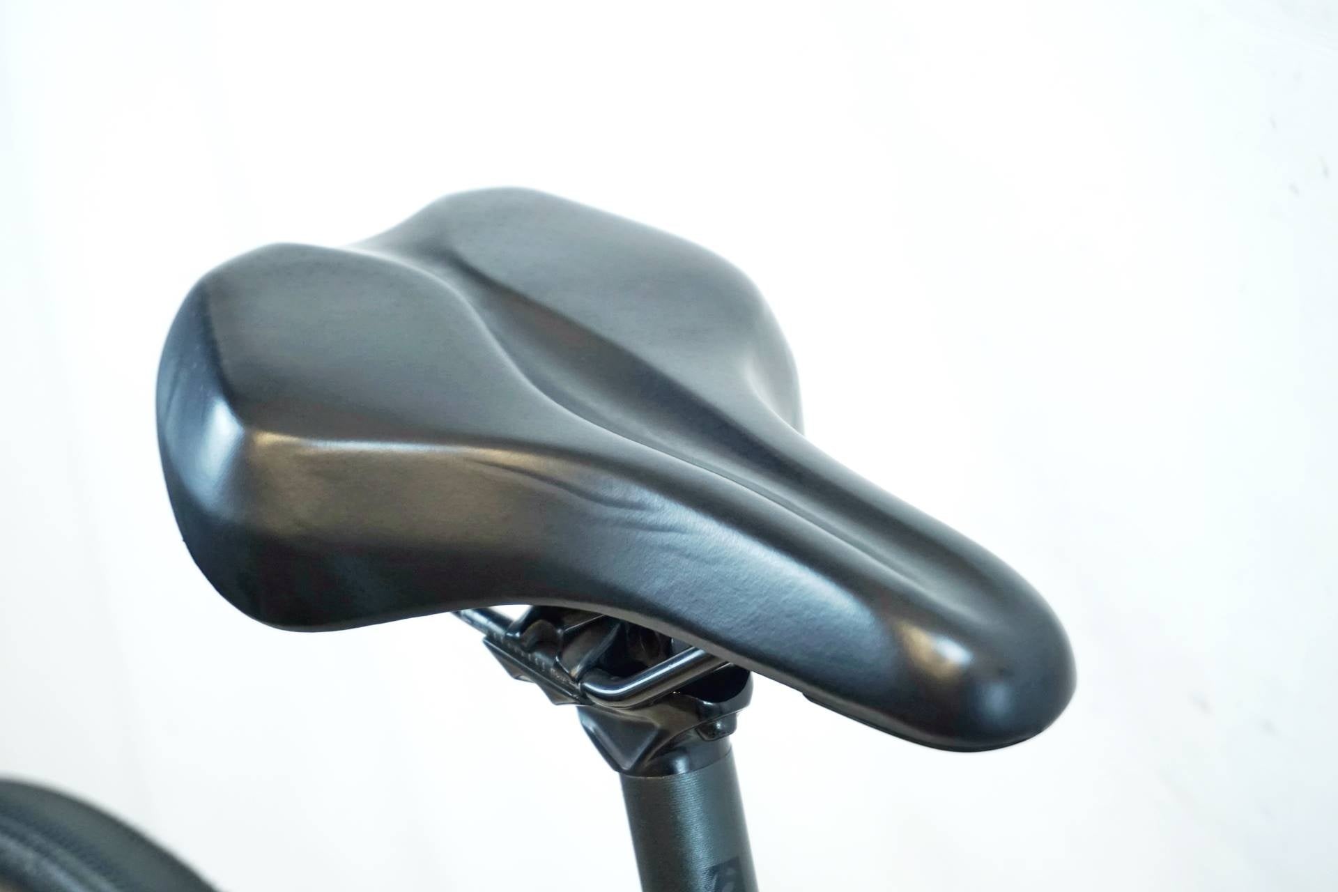TREK 「トレック」 FX SPORT4 2022年モデル クロスバイク / 有明ガーデン店