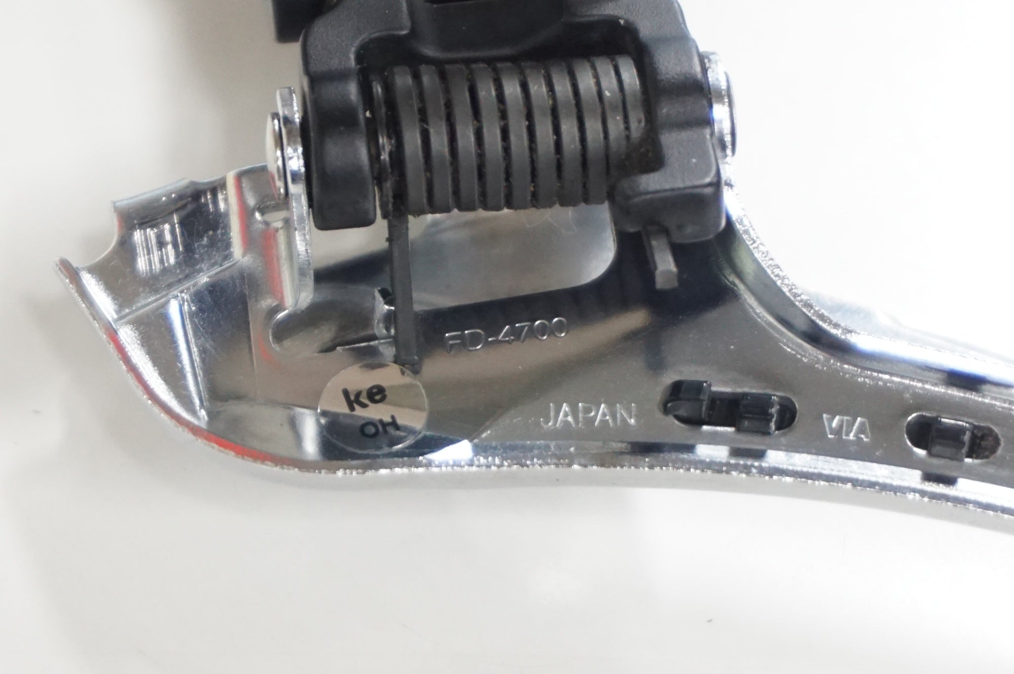 SHIMANO 「シマノ」 TIAGRA FD-4700 Φ31.8 フロントディレイラー SHIMANO 「シマノ」 TIAGRA FD-4700 Φ31.8 フロントディレイラー