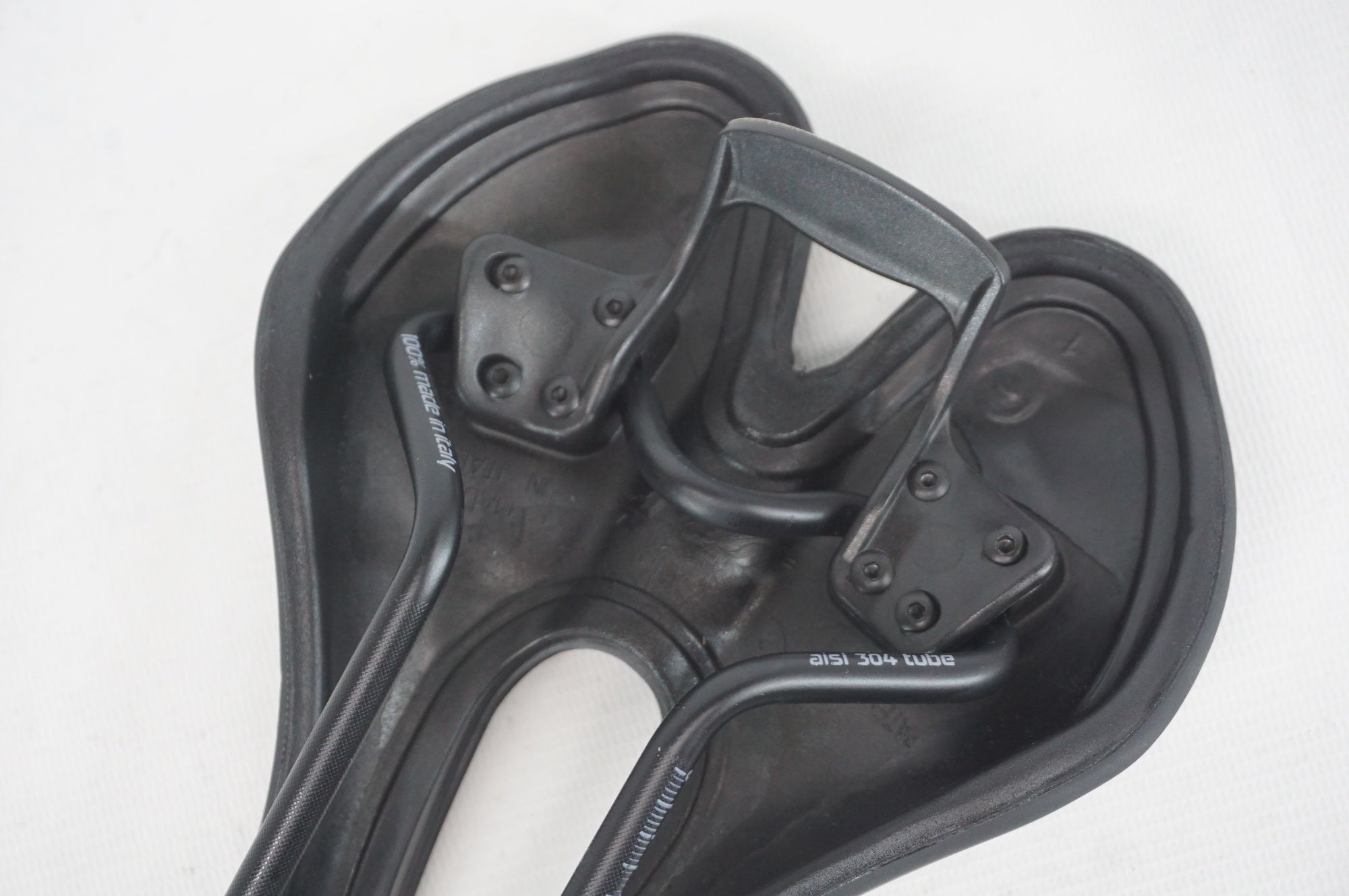 SELLE SMP 「セラエスエムピー」 VT30 サドル / 阪急塚口店