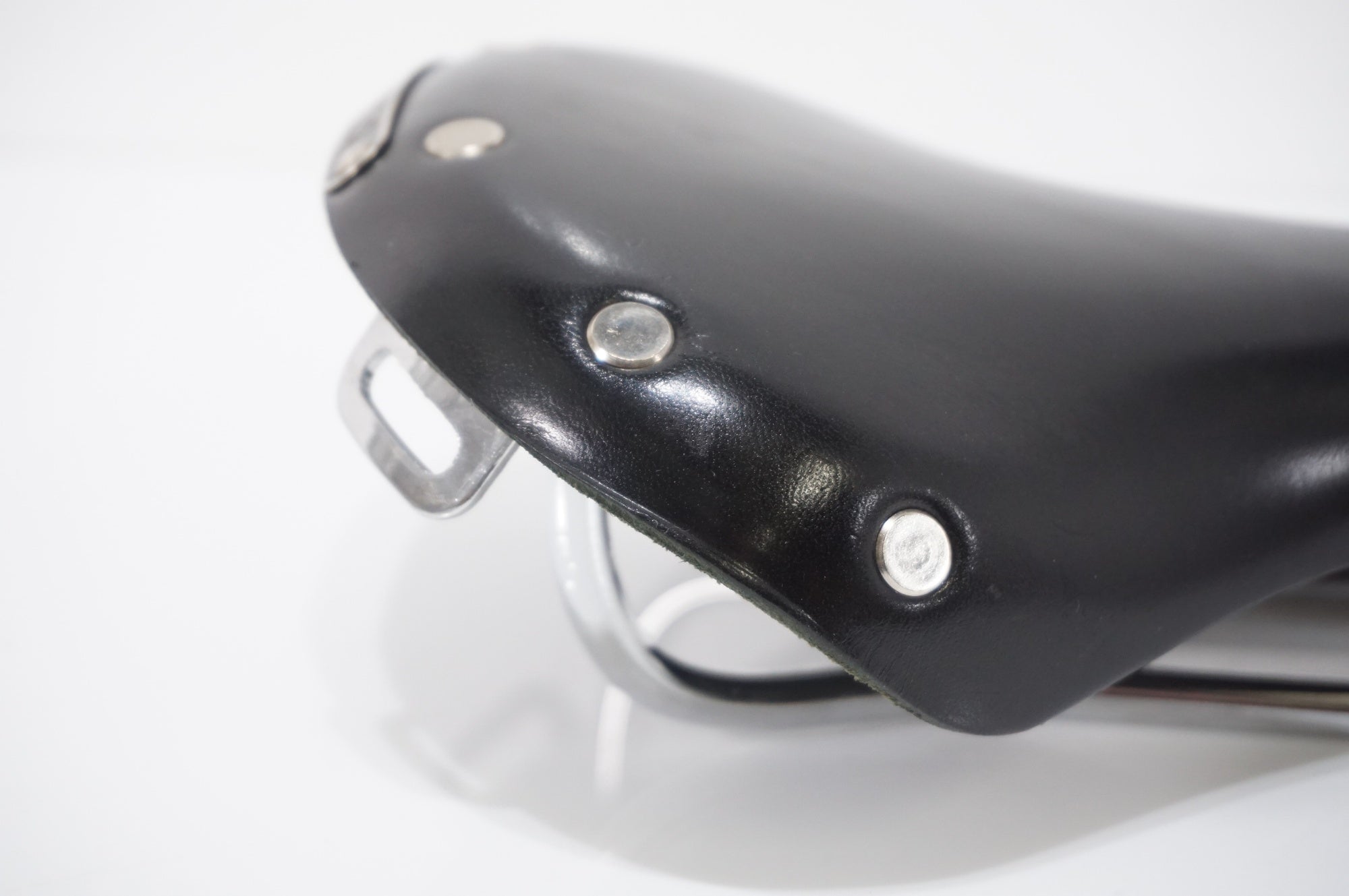BROOKS 「ブルックス」 SWALLOW B15 CHROME サドル / AKIBA店