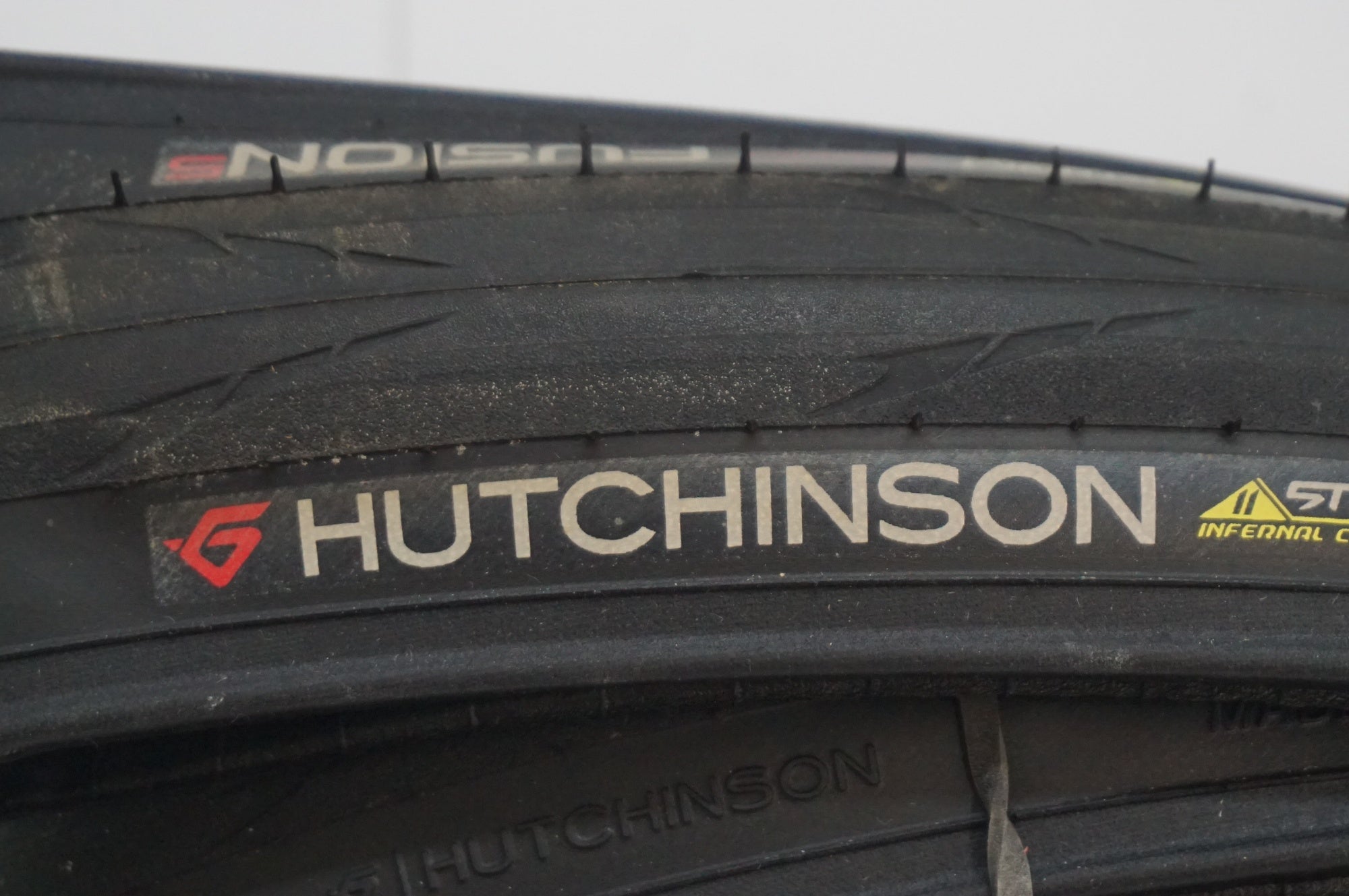 HUTCHINSON 「ハッチンソン」 FUSION5 PERFORMANCE 700×23c タイヤ / 福岡アイランドシティ店