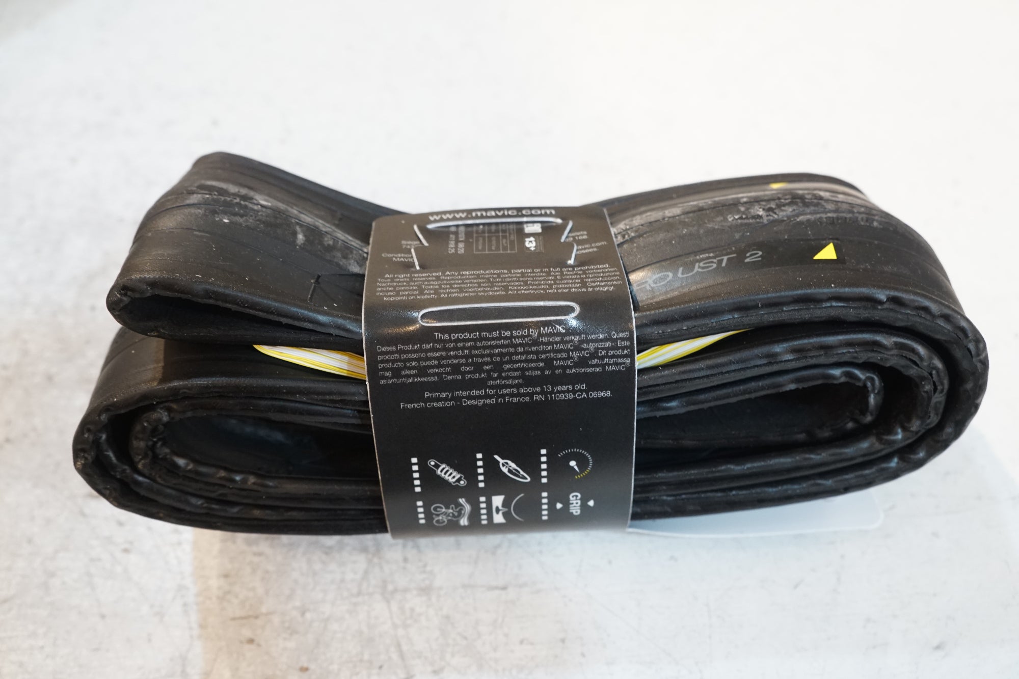 MAVIC 「マビック」 YKSION PRO UST 2 タイヤセット / バイチャリ浦和ベース