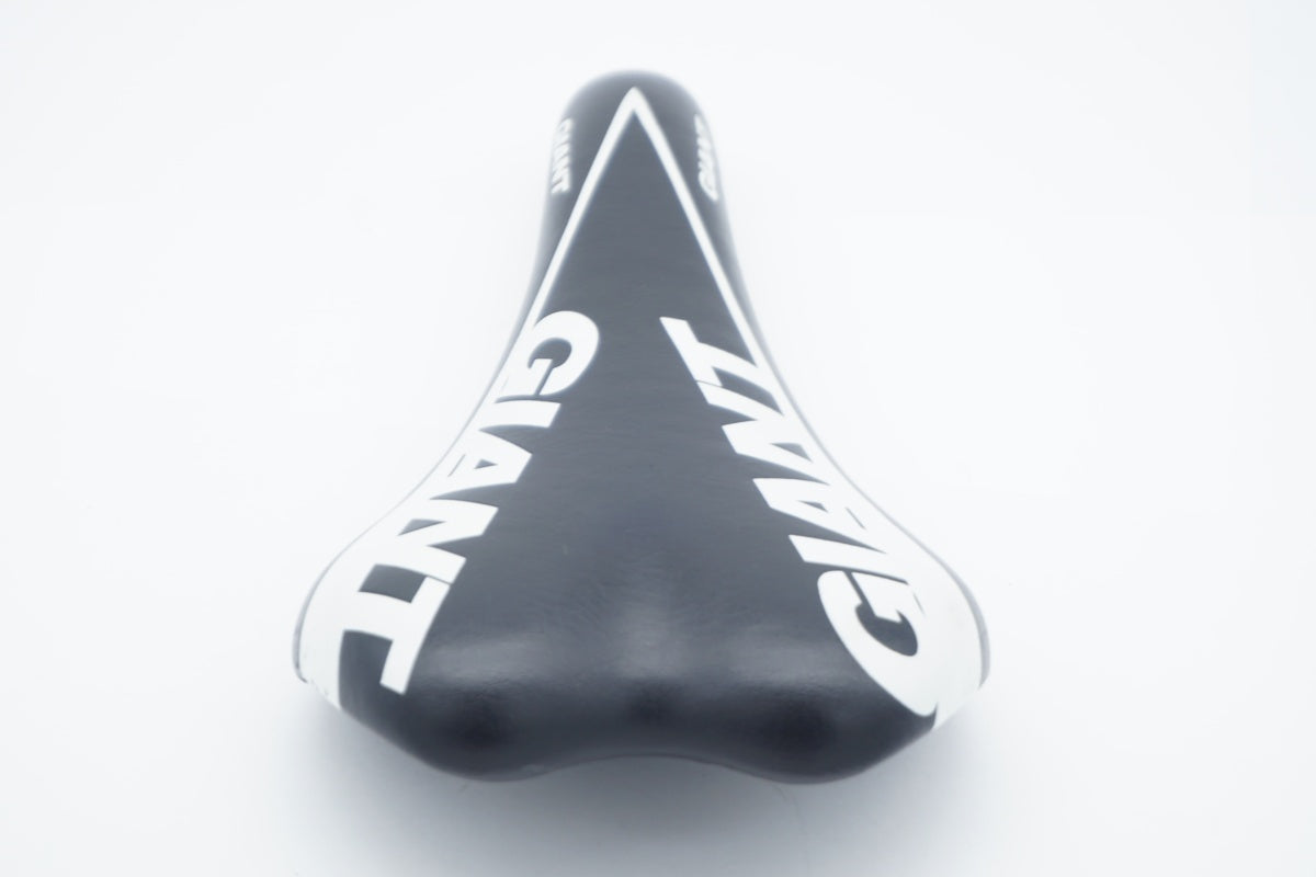 GIANT 「ジャイアント」 サドル / 滋賀大津店