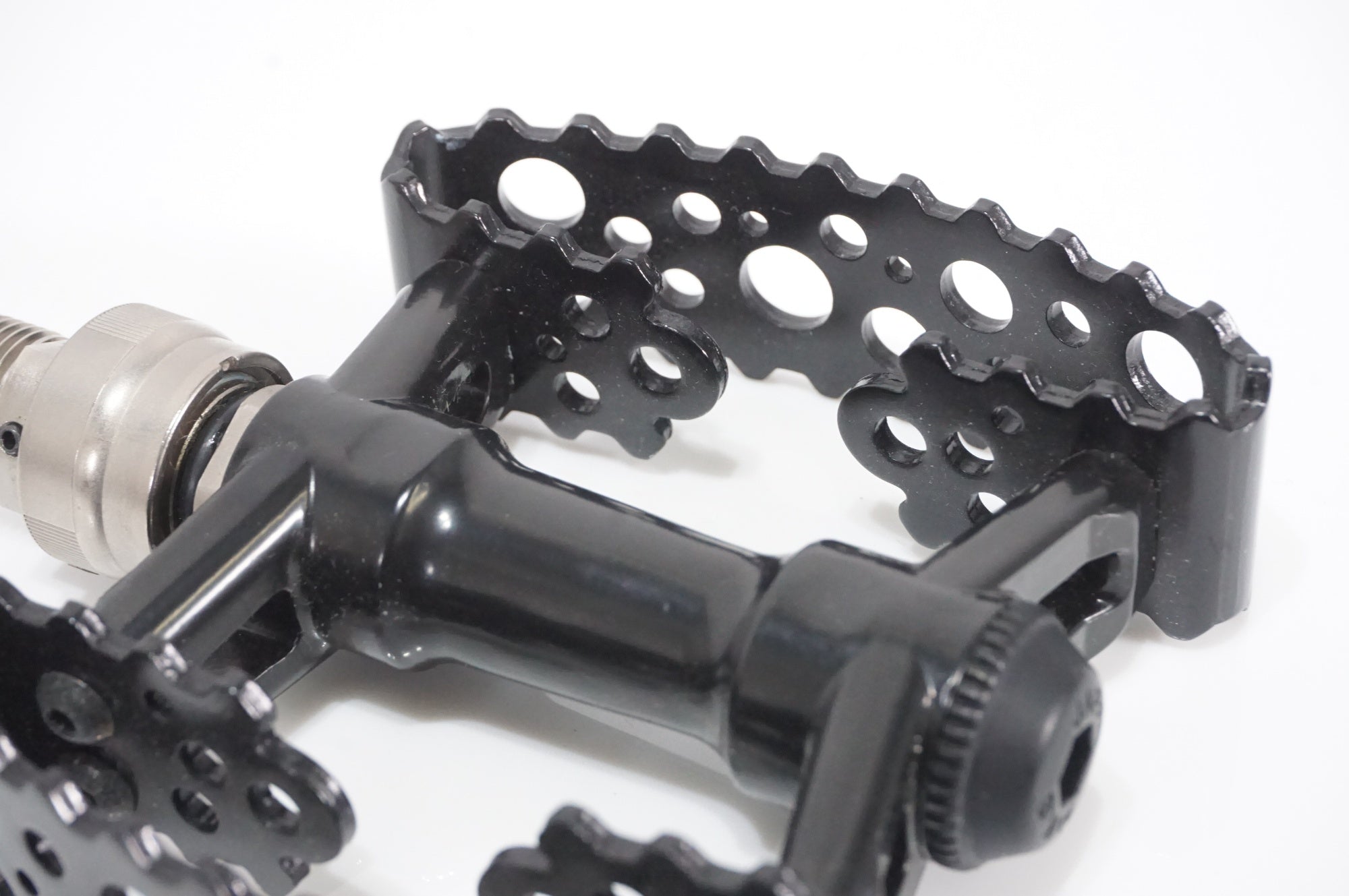 SIMWORKS 「シムワークス」 BUDDLY EZY SUPERIOR ペダル / AKIBA店