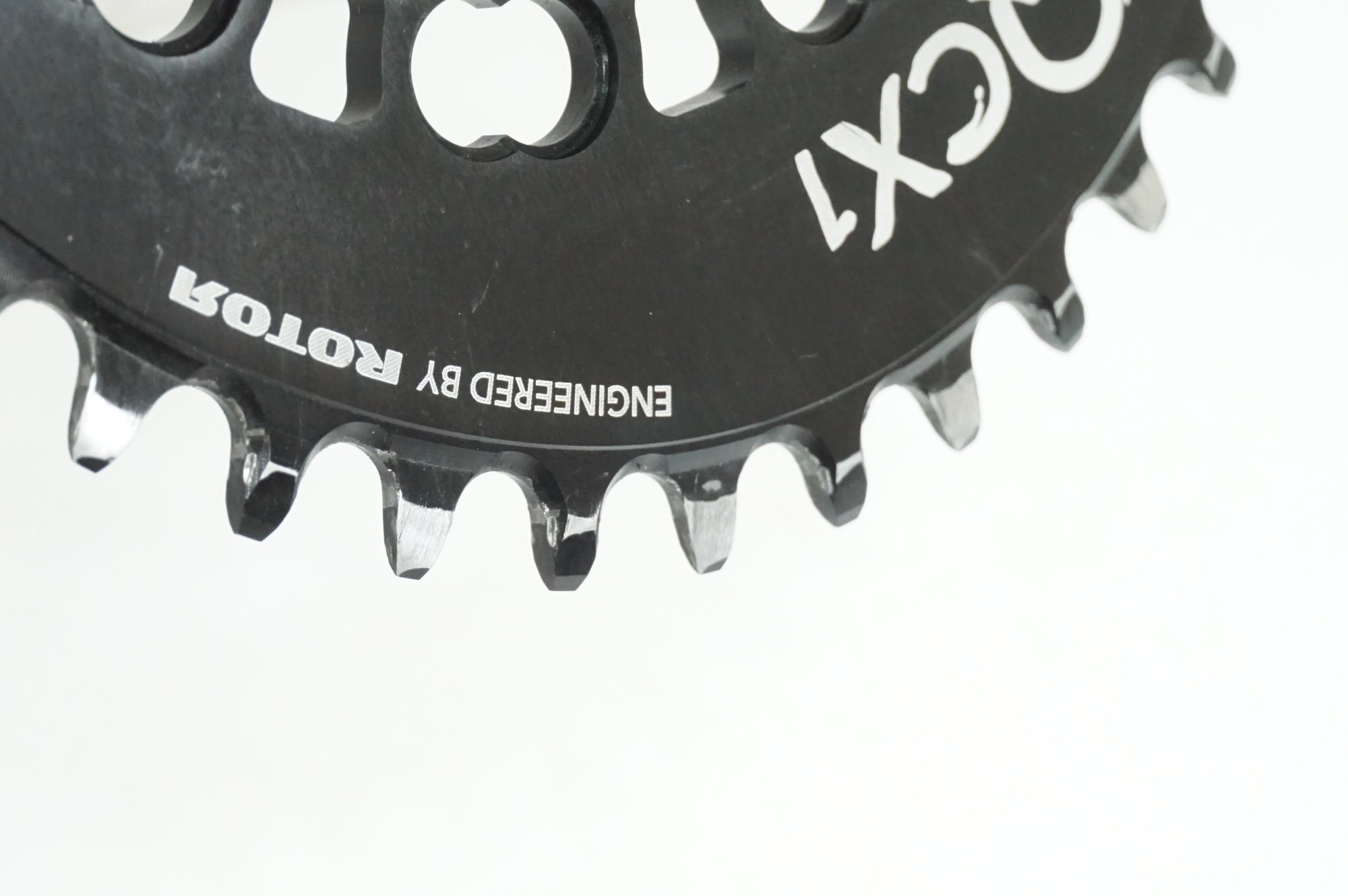 ROTOR 「ローター」 QCX1 42T 110BCD 11S チェーンリング / 大宮店