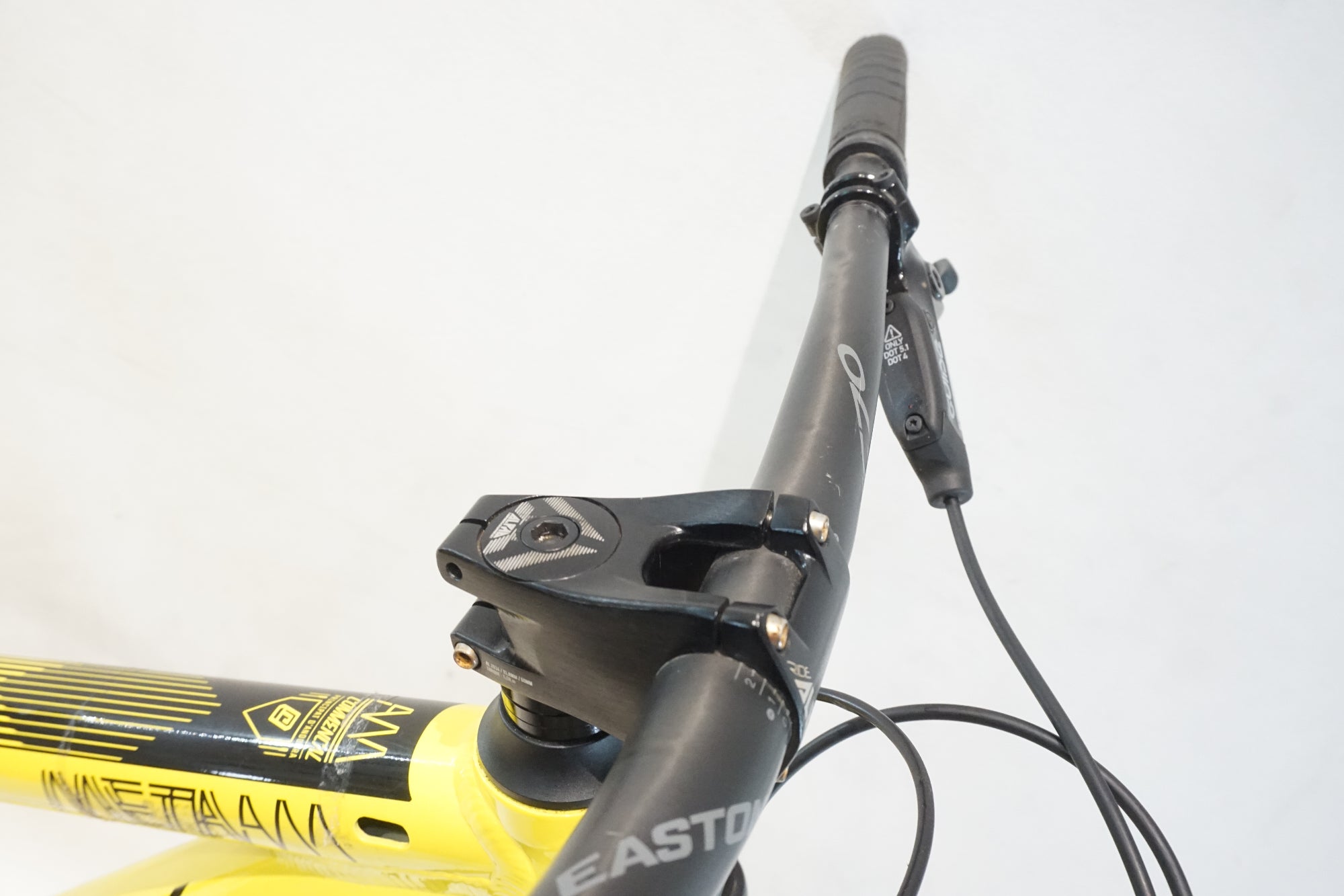 COMMENCAL 「コメンサル」 META AM V3 2017年モデル マウンテンバイク