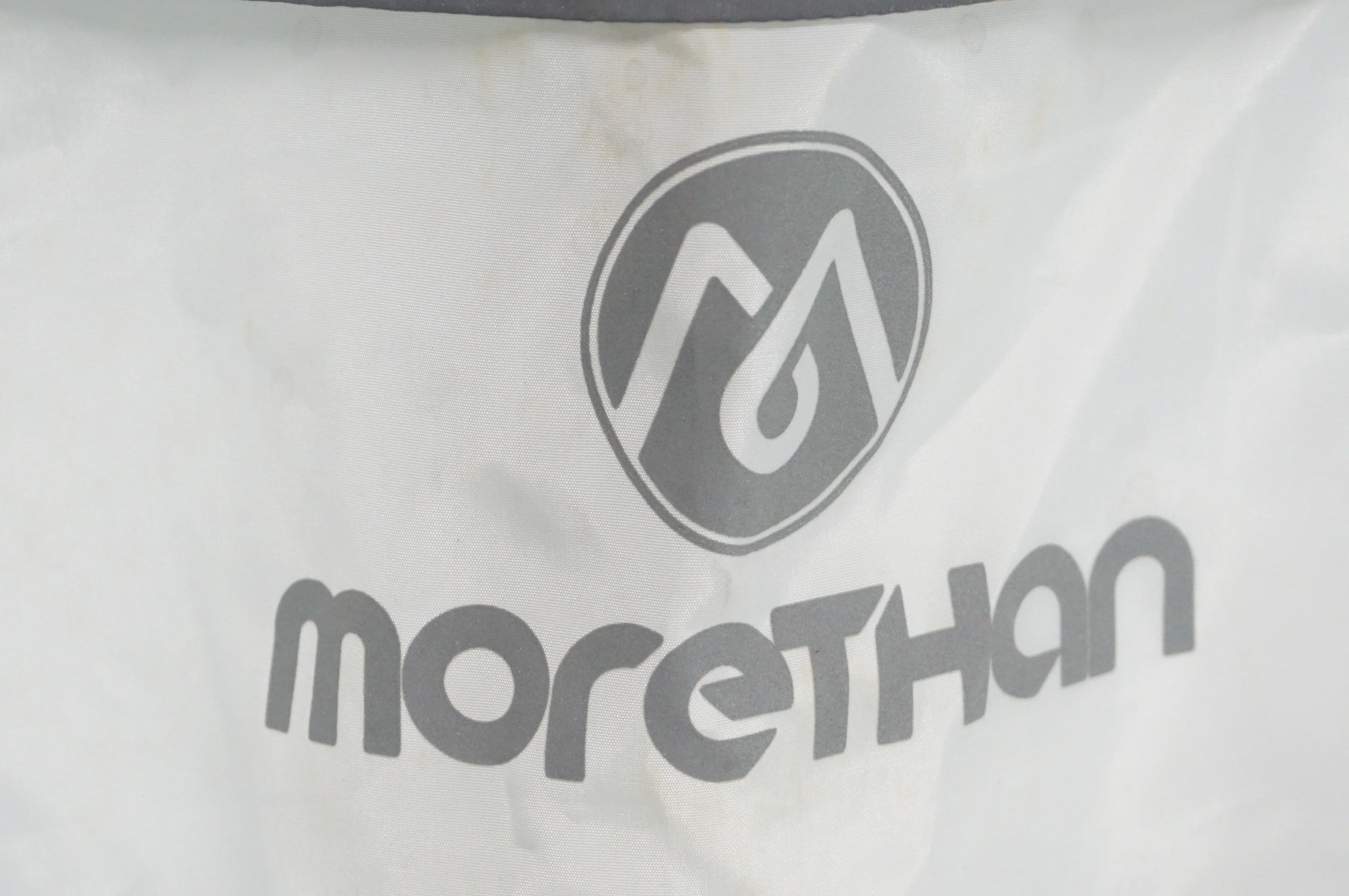 MORETHAN 「モアザン」 XLサイズ ウィンドブレークベスト / 阪急塚口店