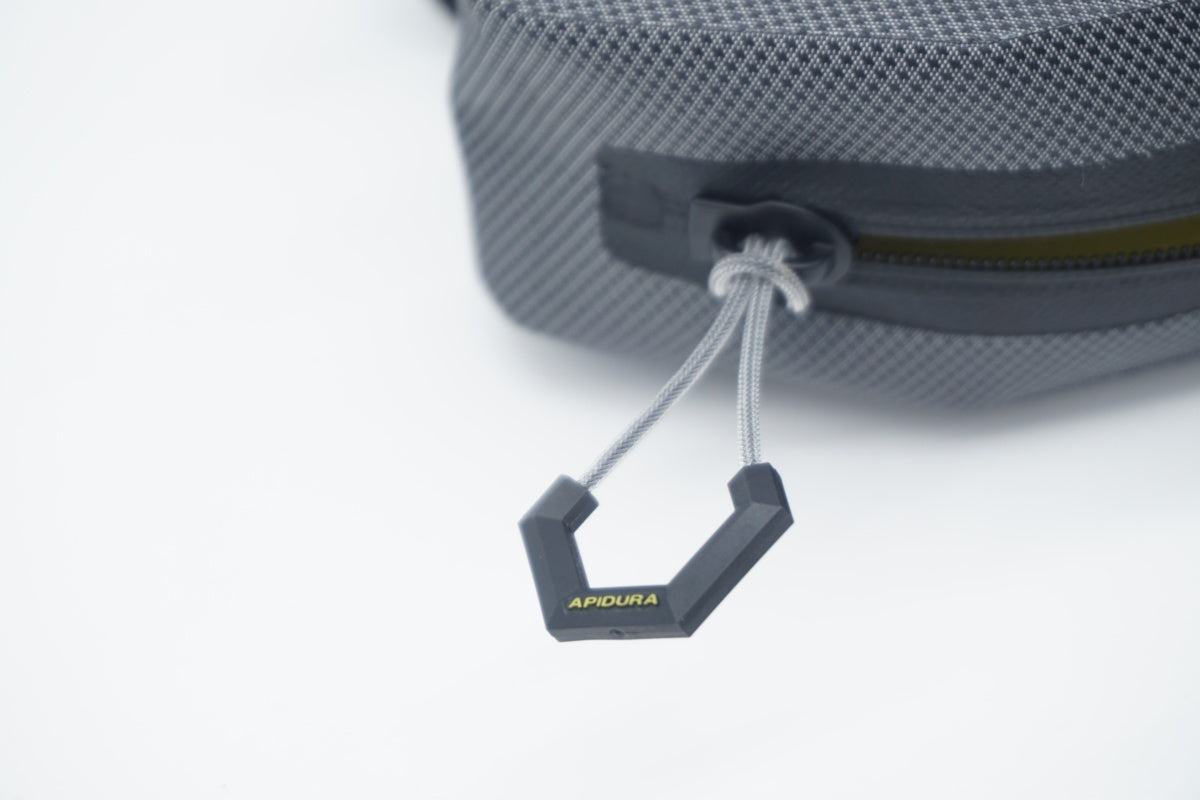 APIDURA 「アピデュラ」 トップチューブバック / 滋賀大津店