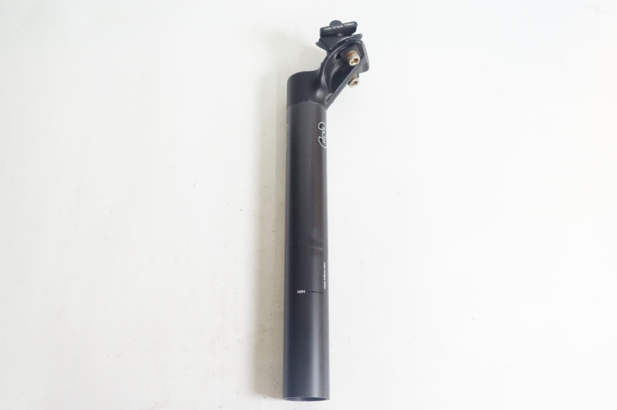 3T 「スリーティ」 STYLUS 25 TEAM φ31.6 250mm シートポスト / 熊谷本店