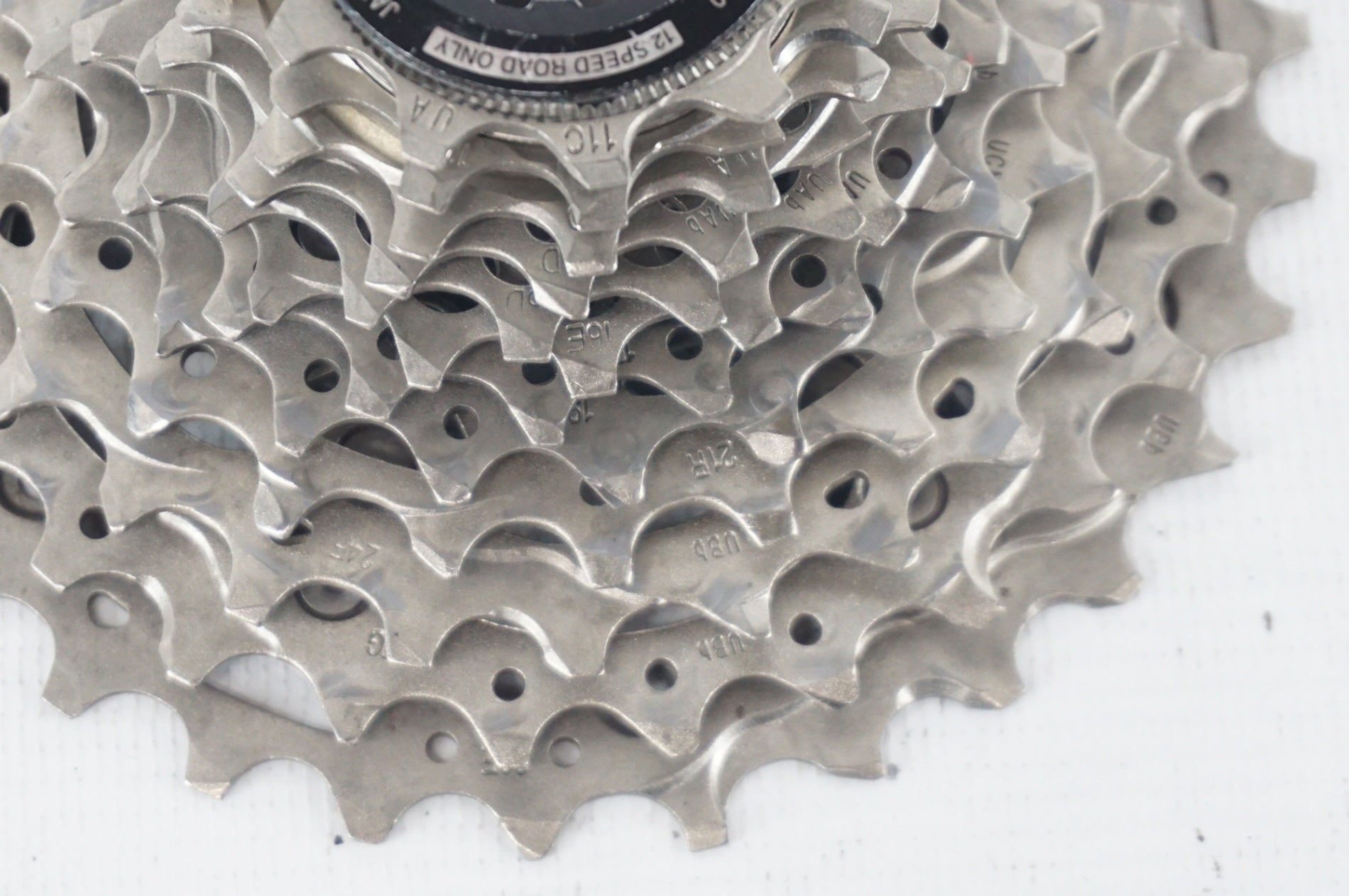 SHIMANO 「シマノ」 ULTEGRA CS-R8100 11-30T 12S スプロケット / 阪急