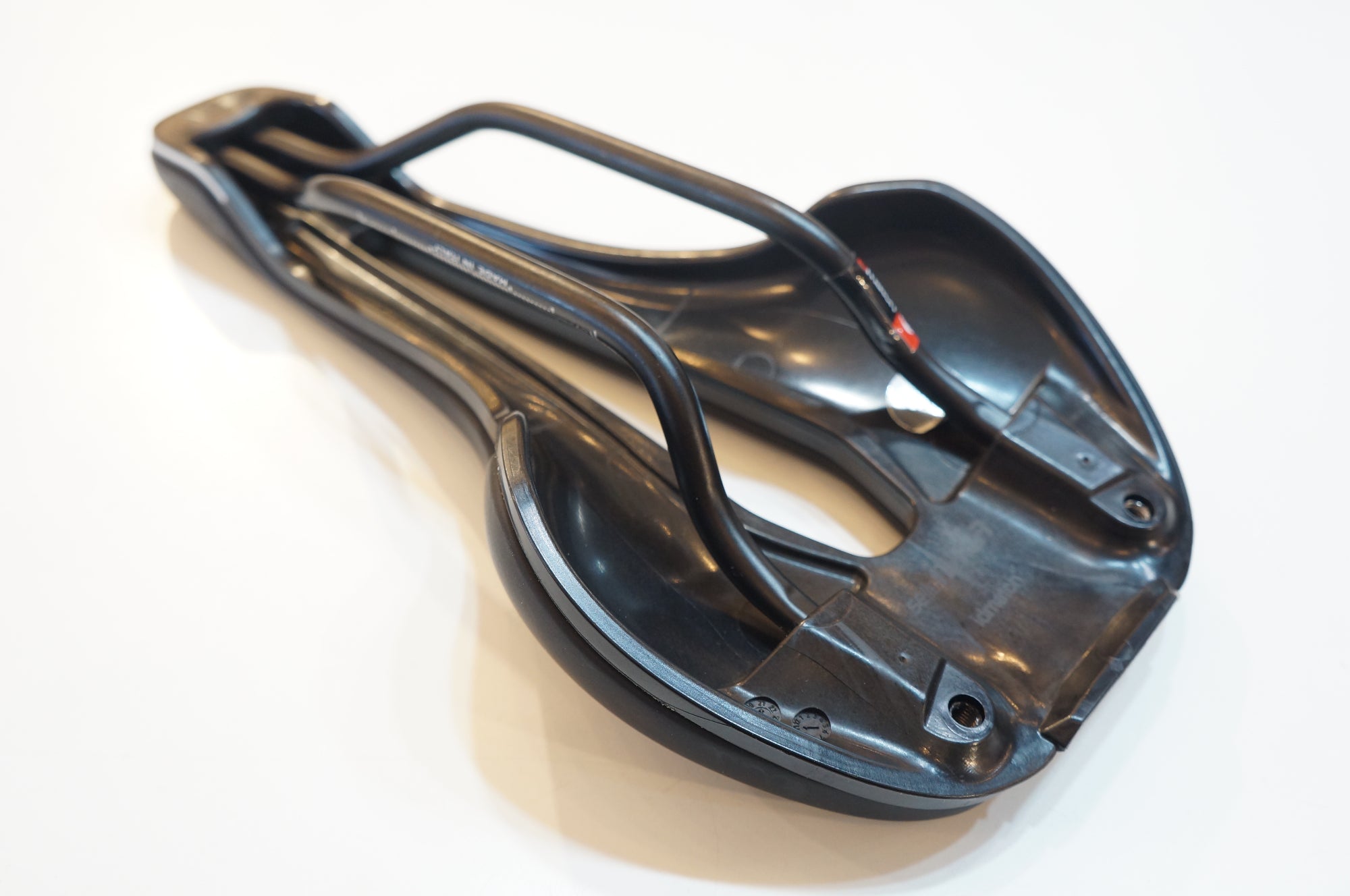 SELLE ITALIA 「セライタリア」 FLITE BOOST サドル / バイチャリ浦和ベース