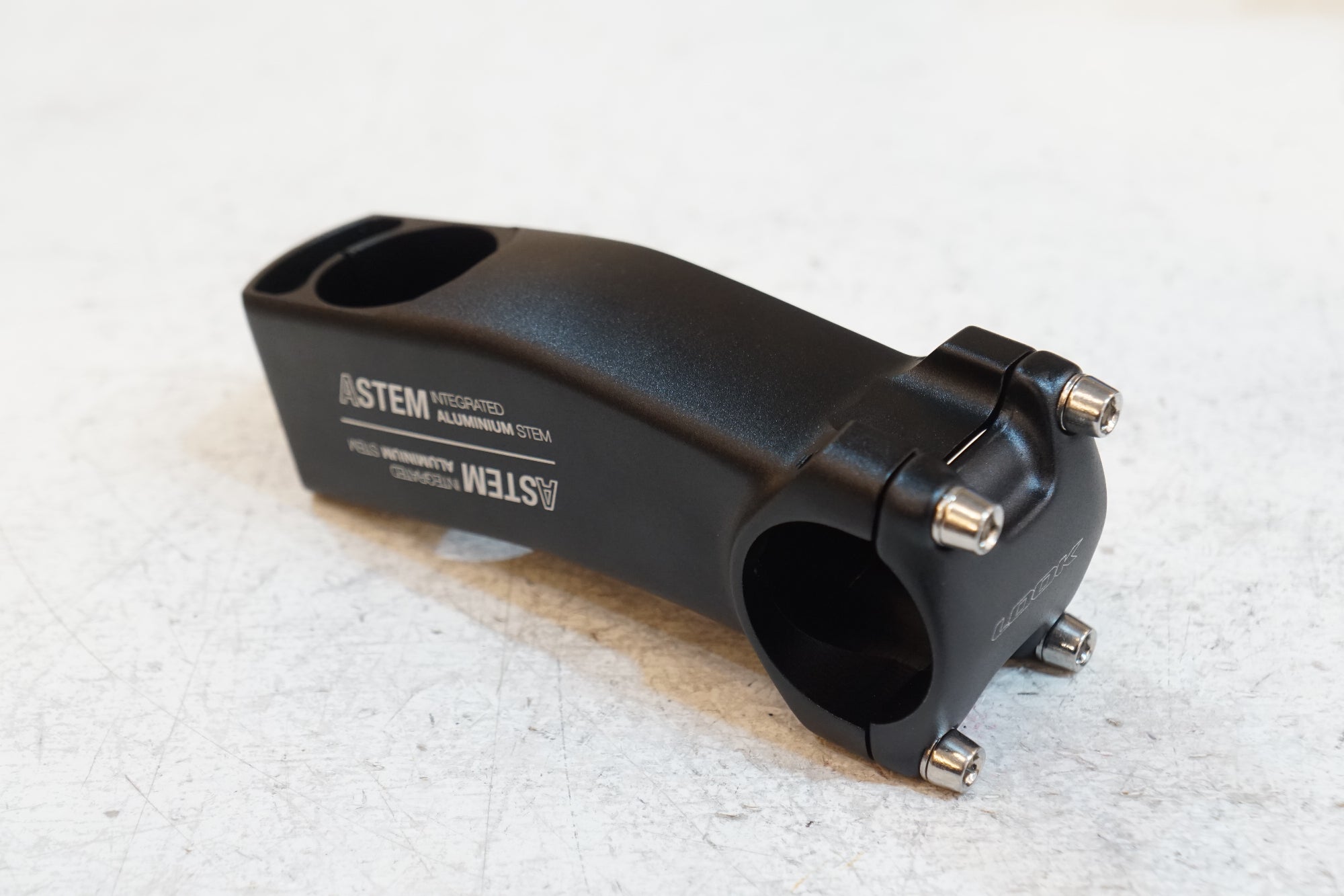 LOOK 「ルック」 A-STEM φ31.8 90mm  ステム / バイチャリ浦和ベース