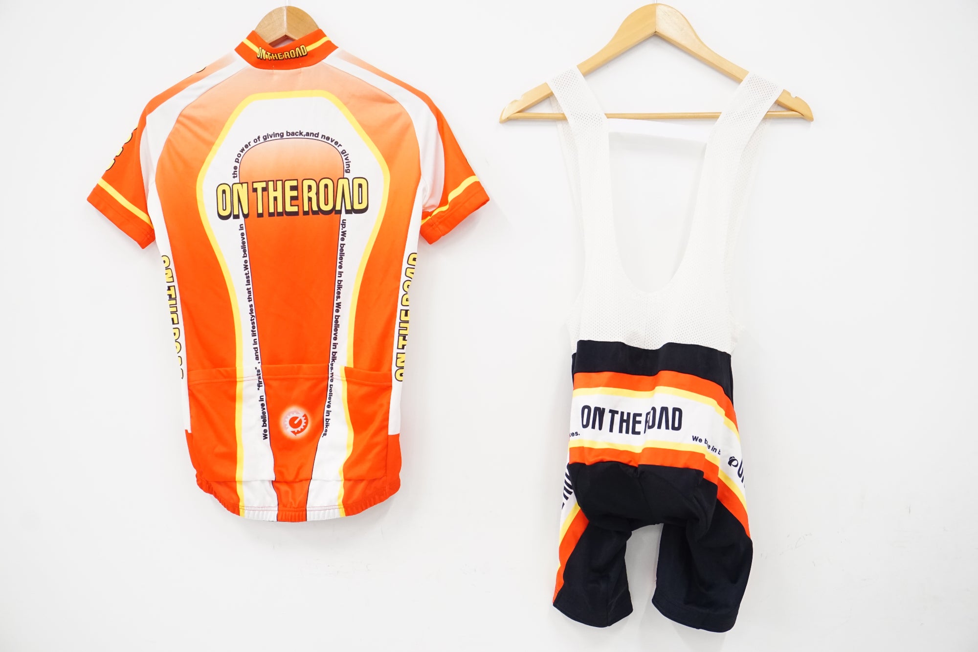 PEARLIZUMI 「パールイズミ」 Mサイズ サイクルジャージ 上下