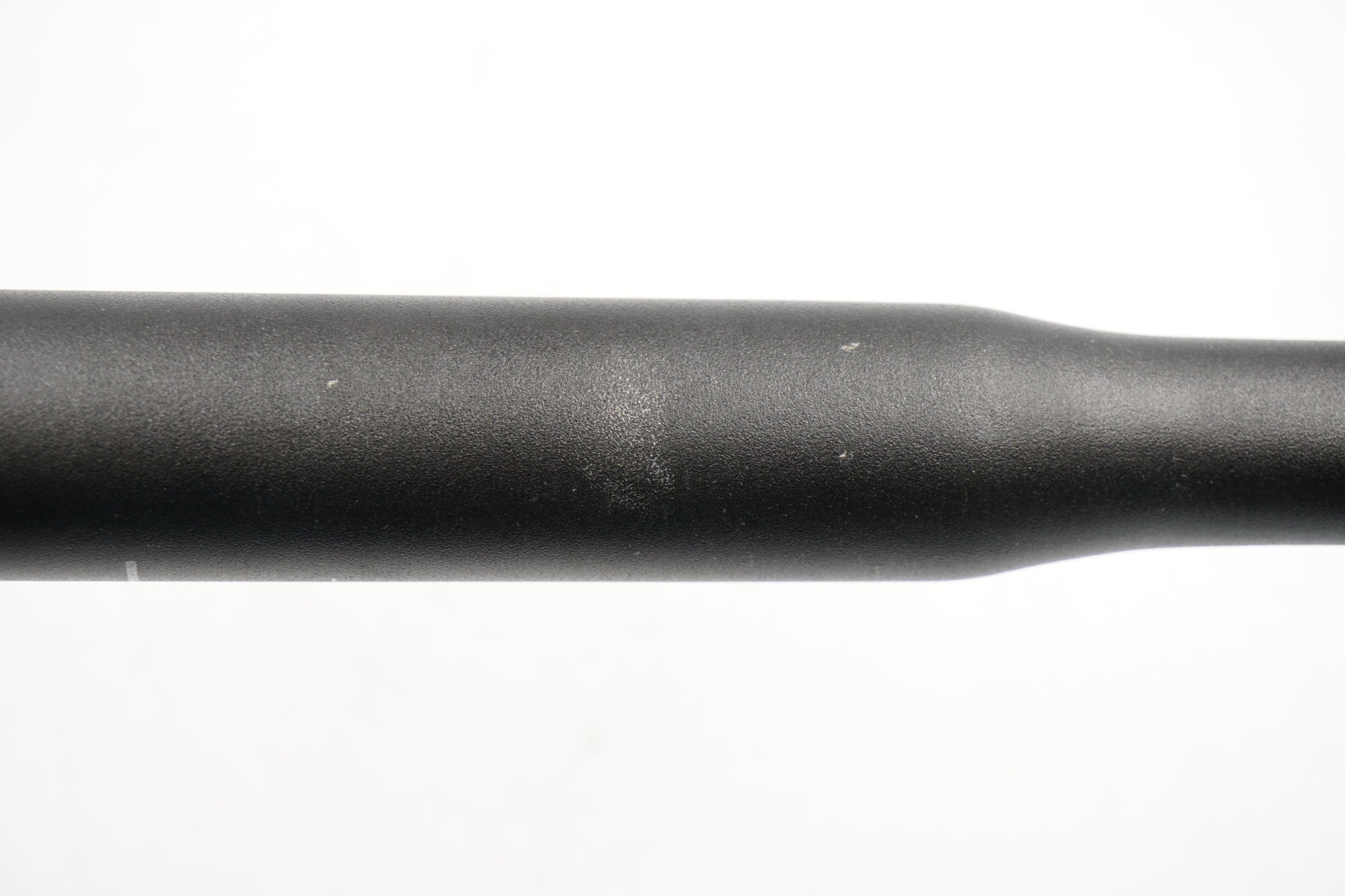 DIXNA 「ディズナ」 CROSS Φ31.8 470mm ハンドル / 奈良店