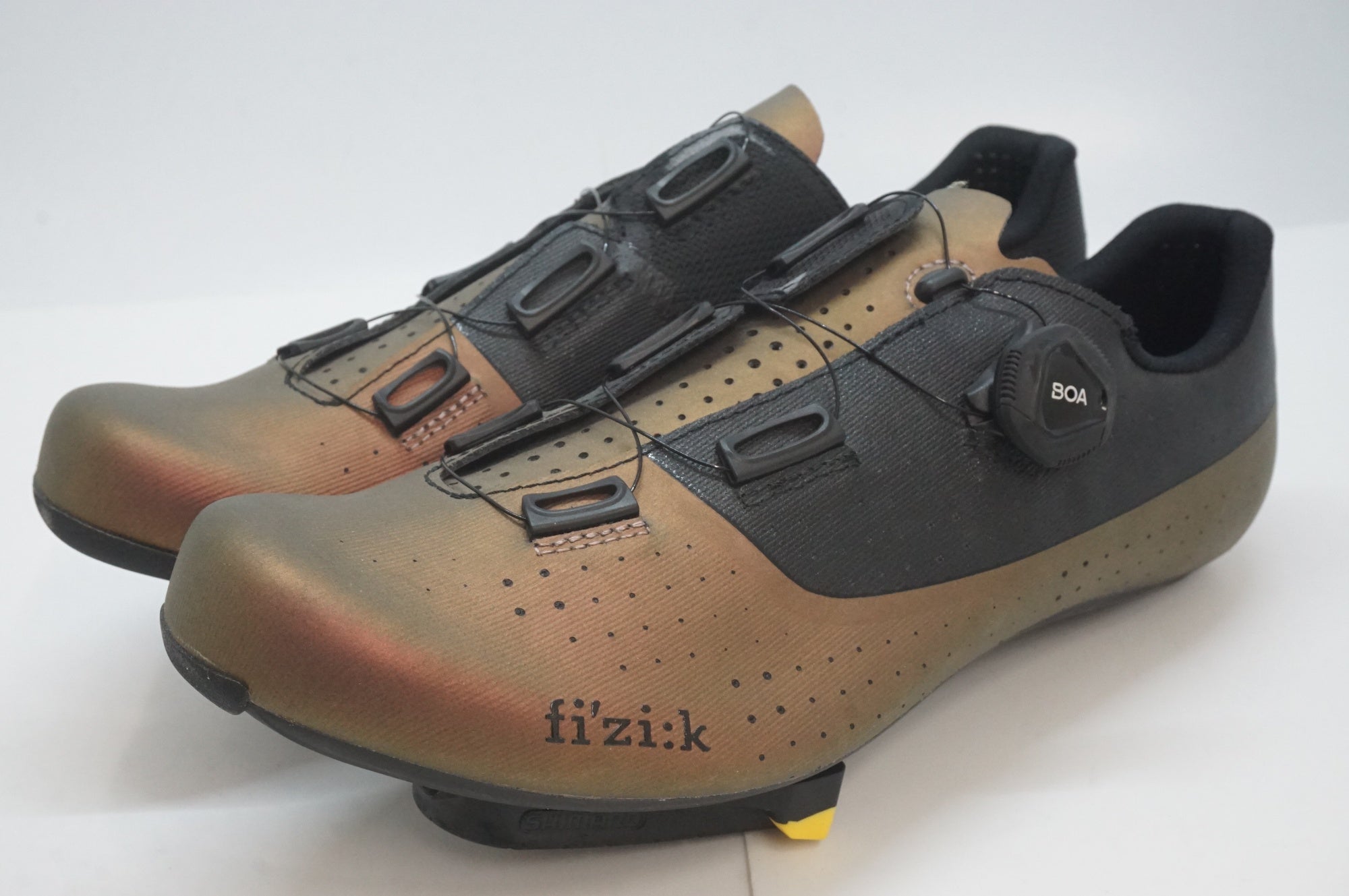 FIZIK 「フィジーク」 TEMPO OVERCURVE R4 IRIDESCENT 43(27.7cm