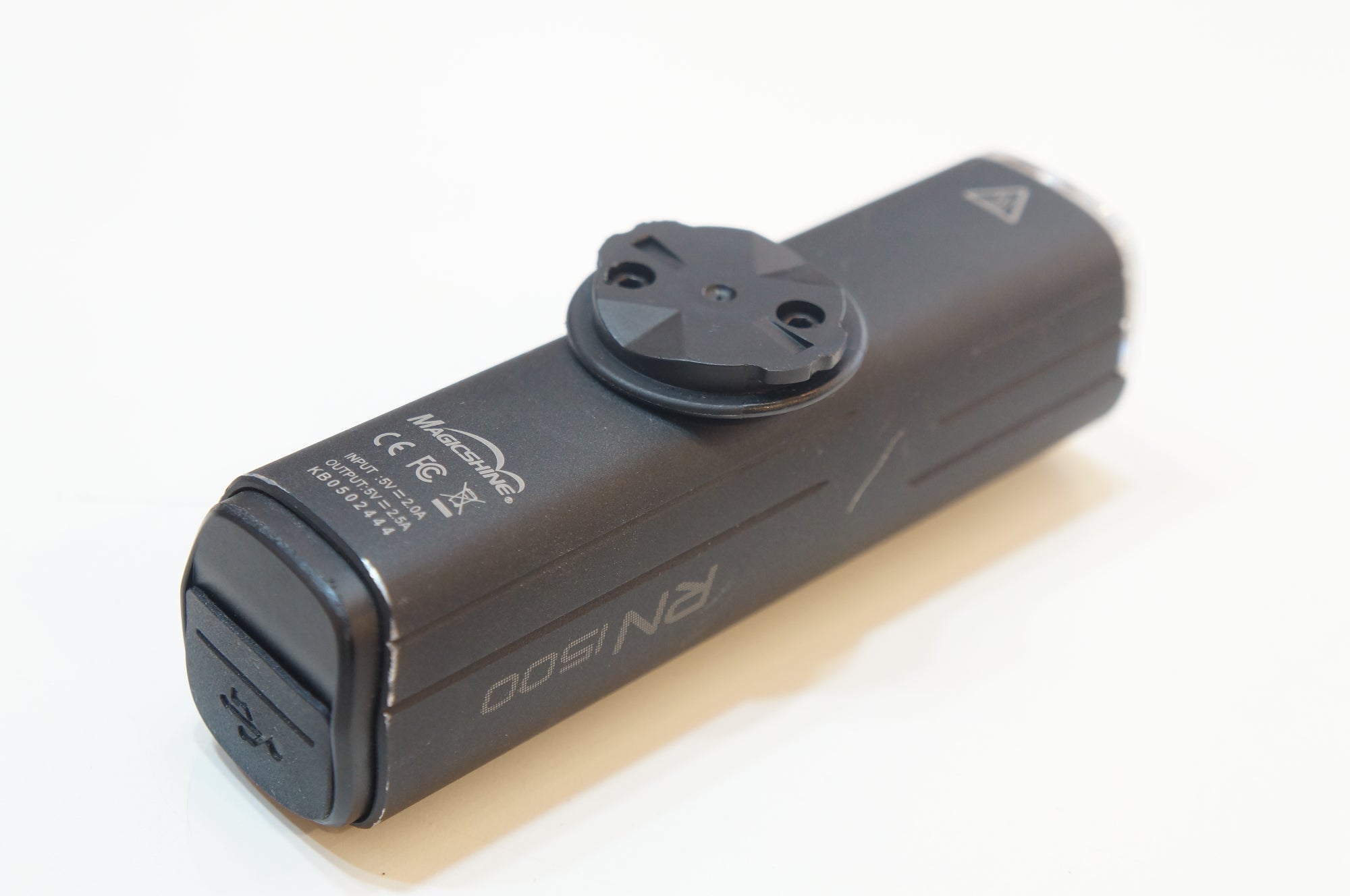 OLIGHT 「オーライト」 RN 1500 フロントライト / バイチャリ浦和ベース